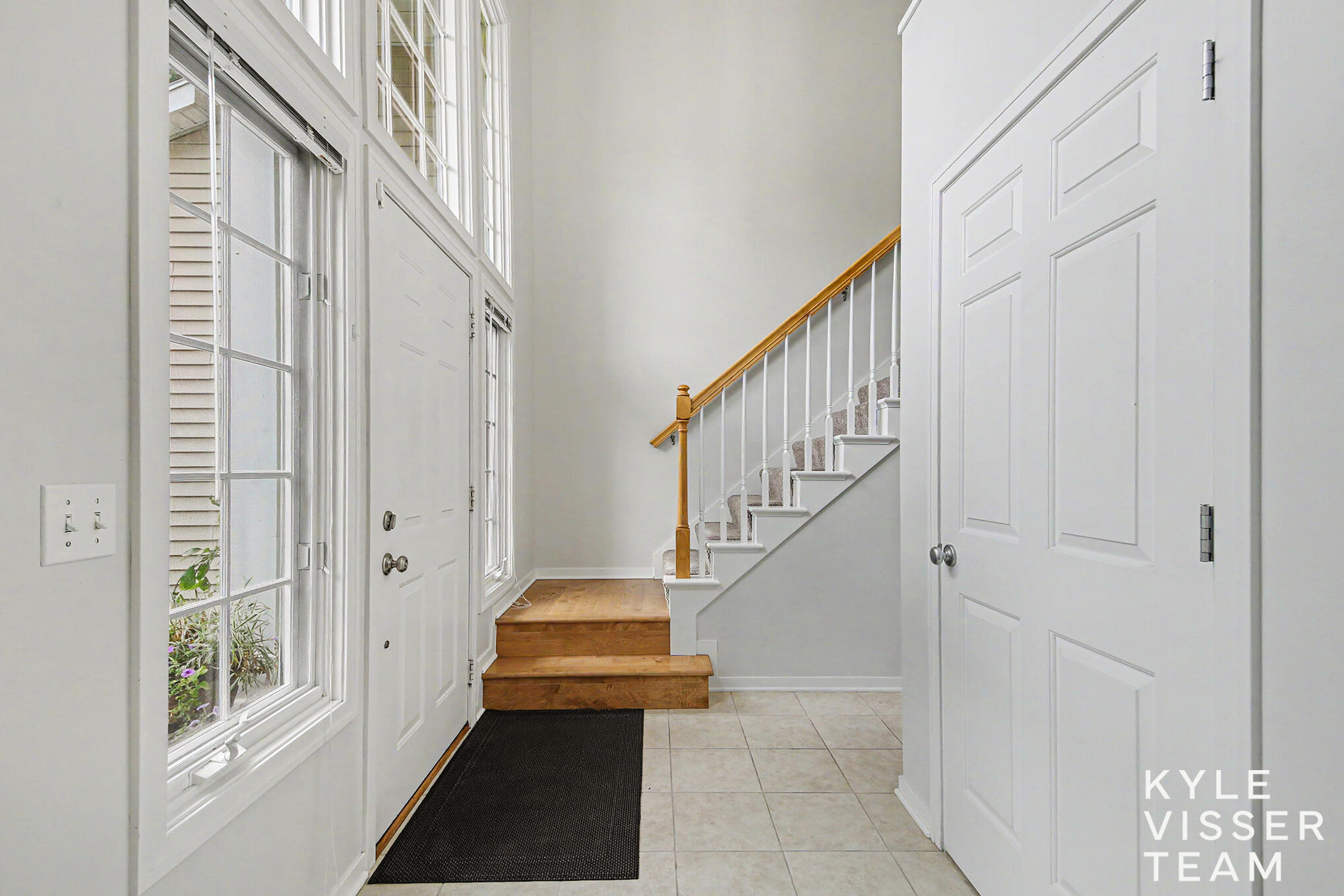 3315 Falcon Ridge Drive NE Grand Rapids MI 49525