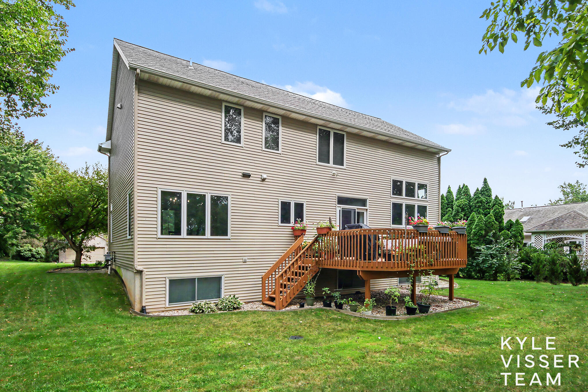 3315 Falcon Ridge Drive NE Grand Rapids MI 49525