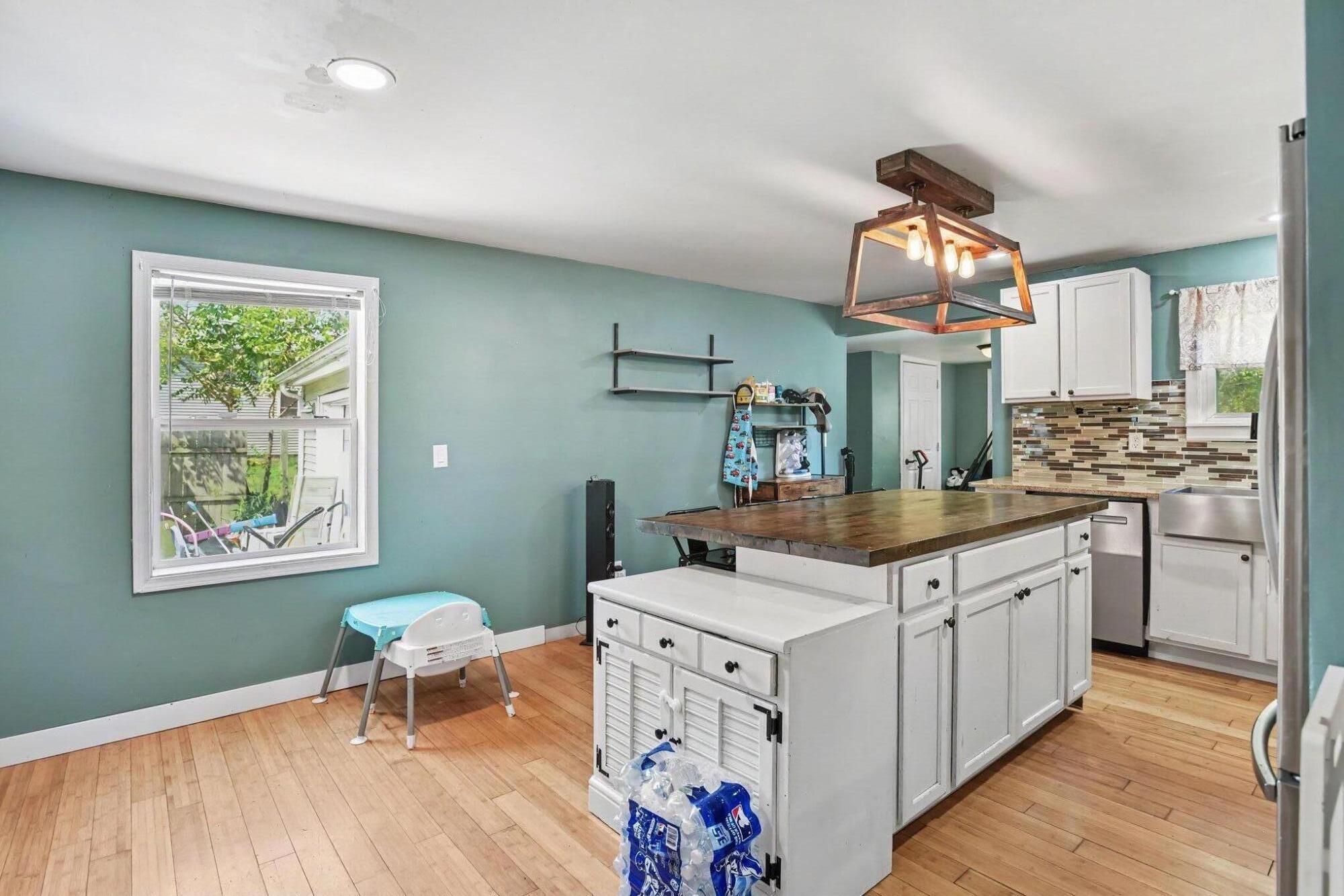 7043 Liggett Street Kalamazoo MI 49048