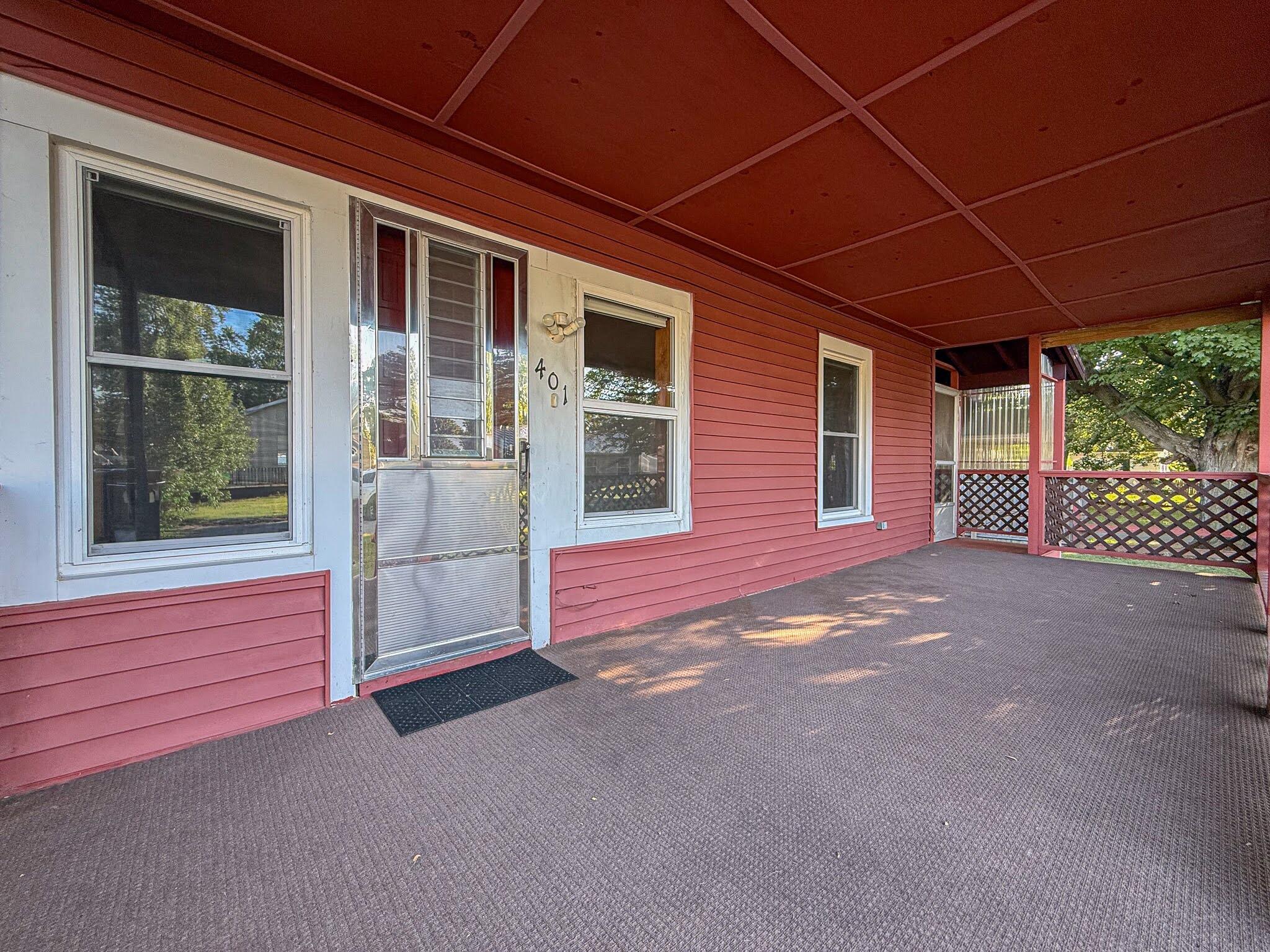 401 Sheldon Street Dowagiac MI 49047