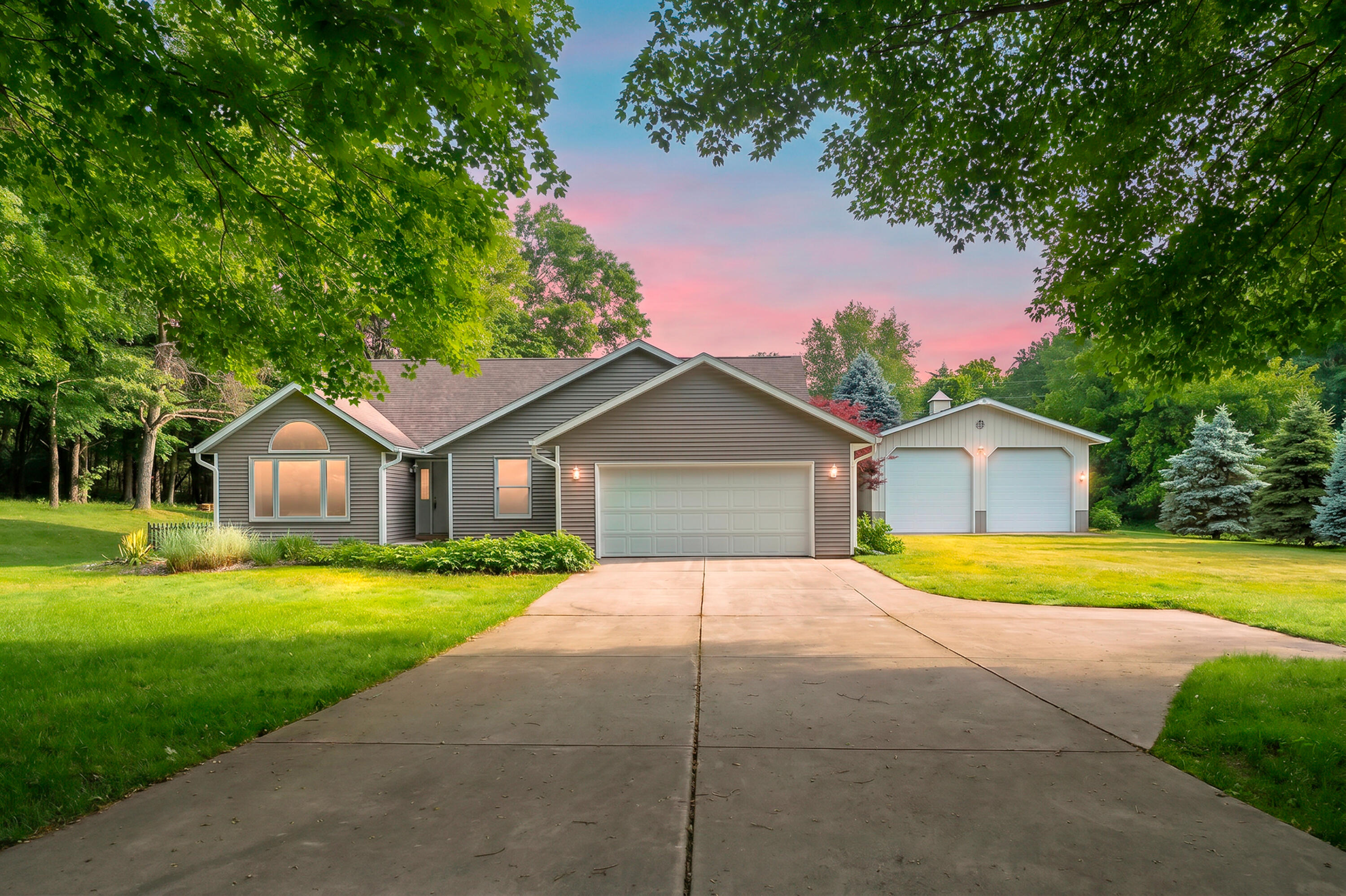 9433 E H Avenue Kalamazoo MI 49048
