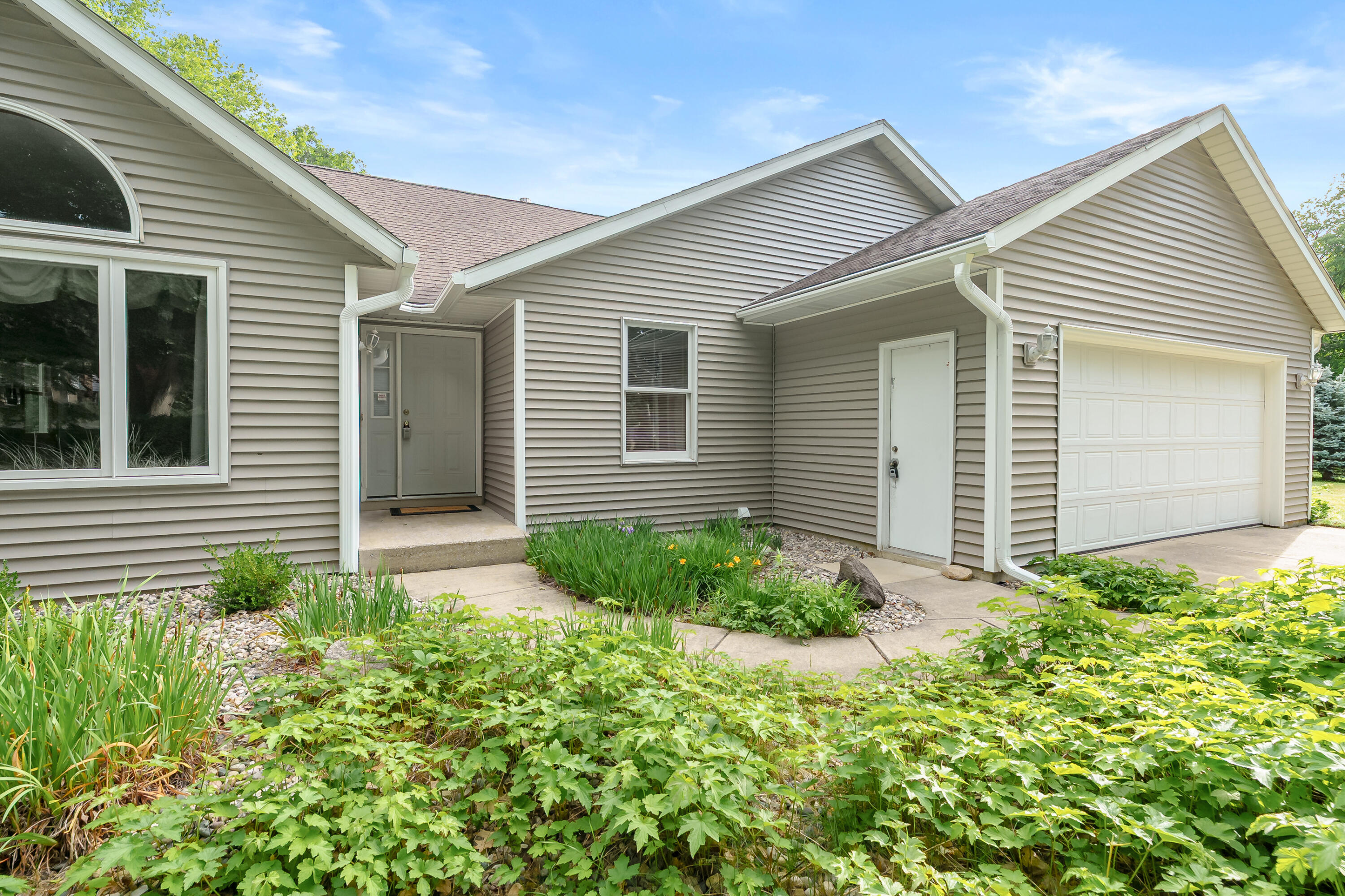 9433 E H Avenue Kalamazoo MI 49048