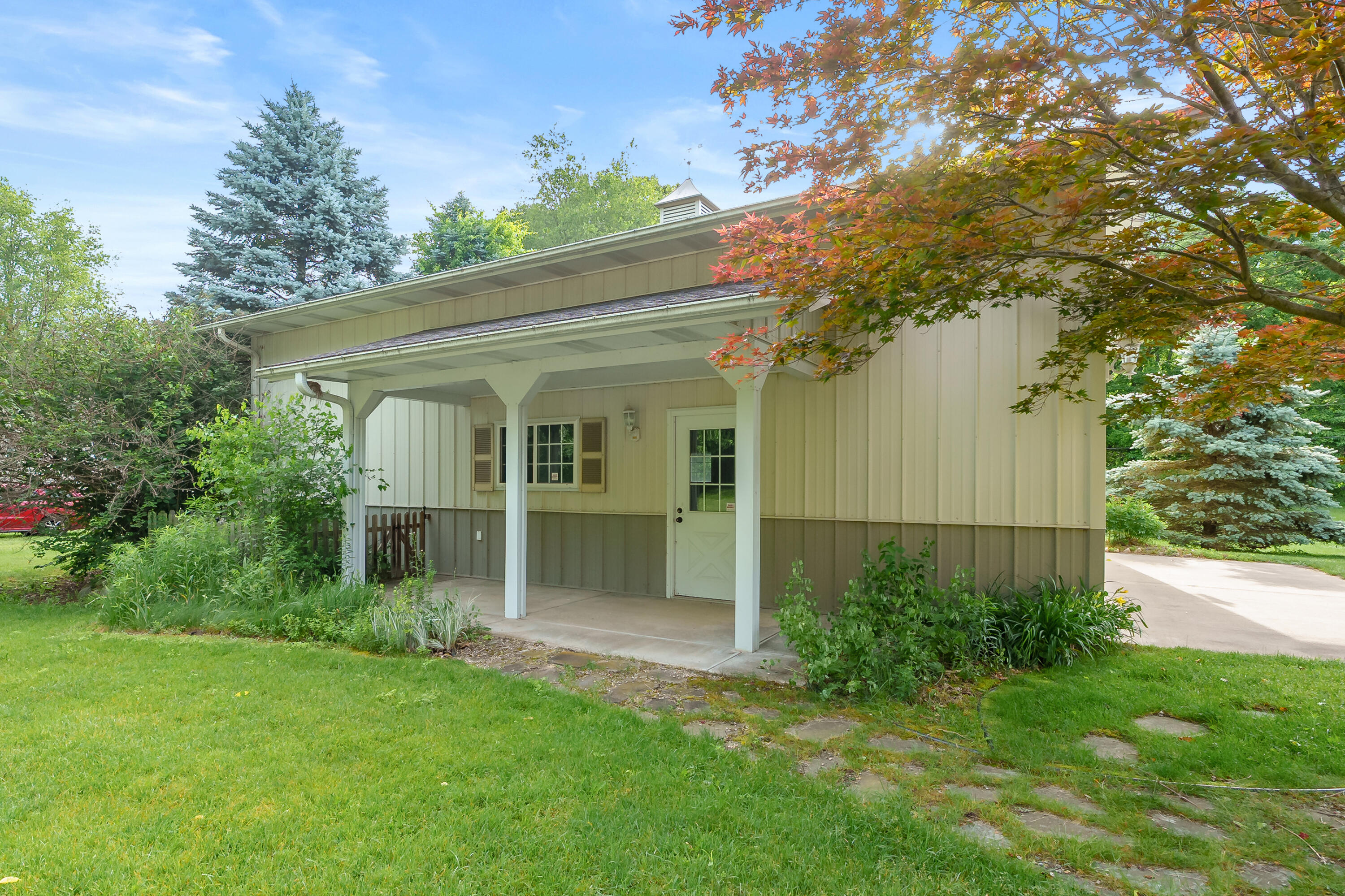9433 E H Avenue Kalamazoo MI 49048