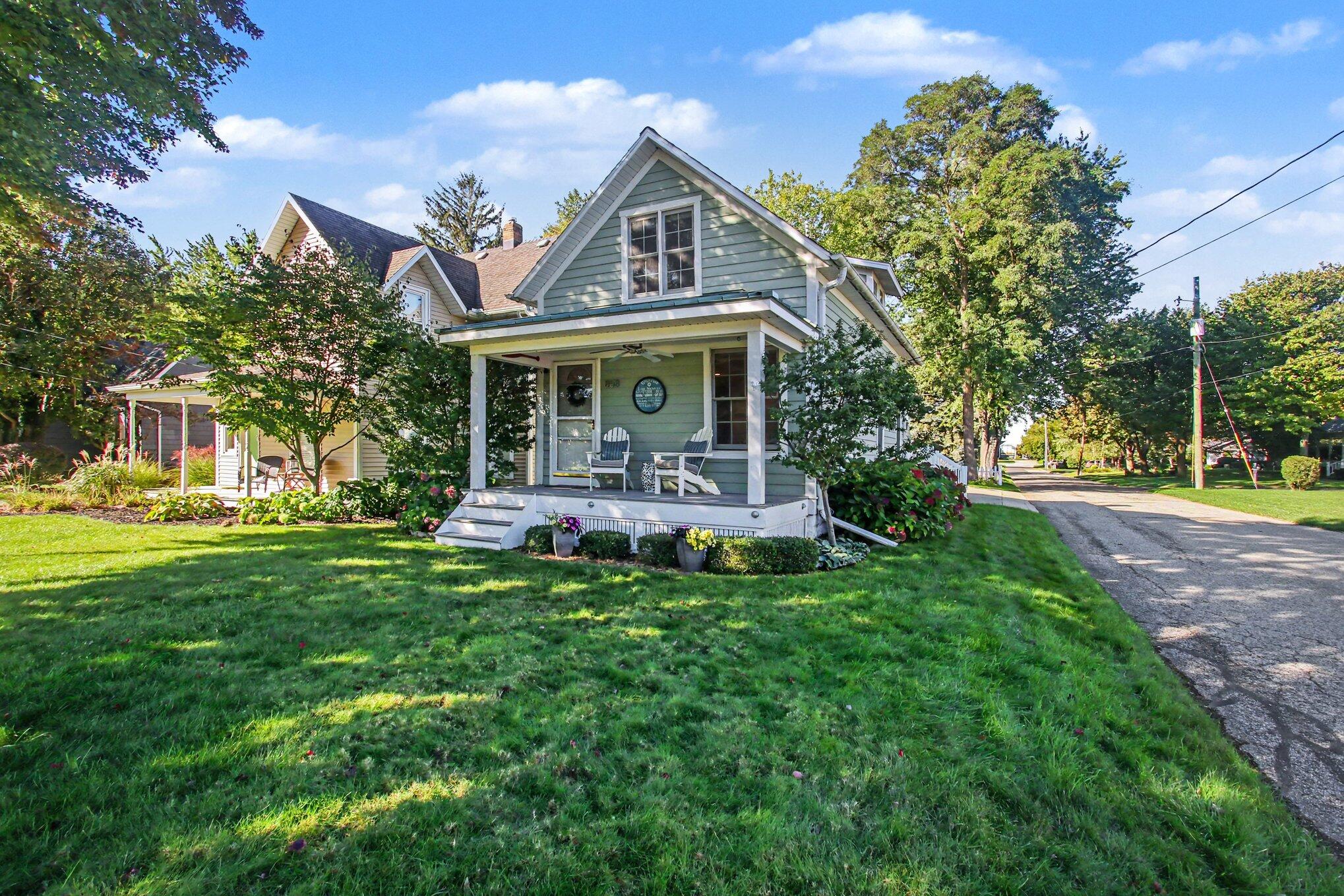 858 Saint Joseph Street South Haven MI 49090