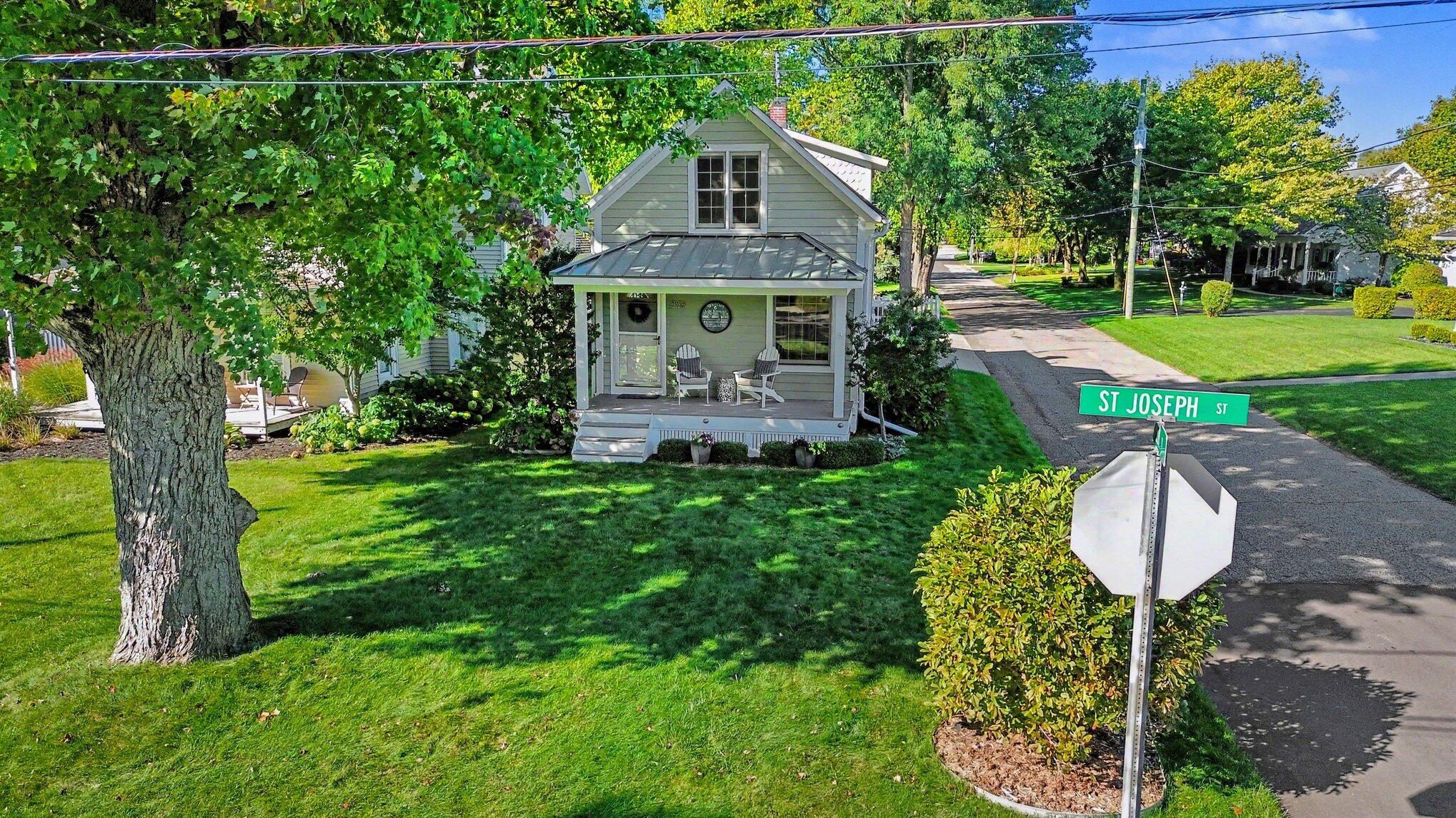 858 Saint Joseph Street South Haven MI 49090