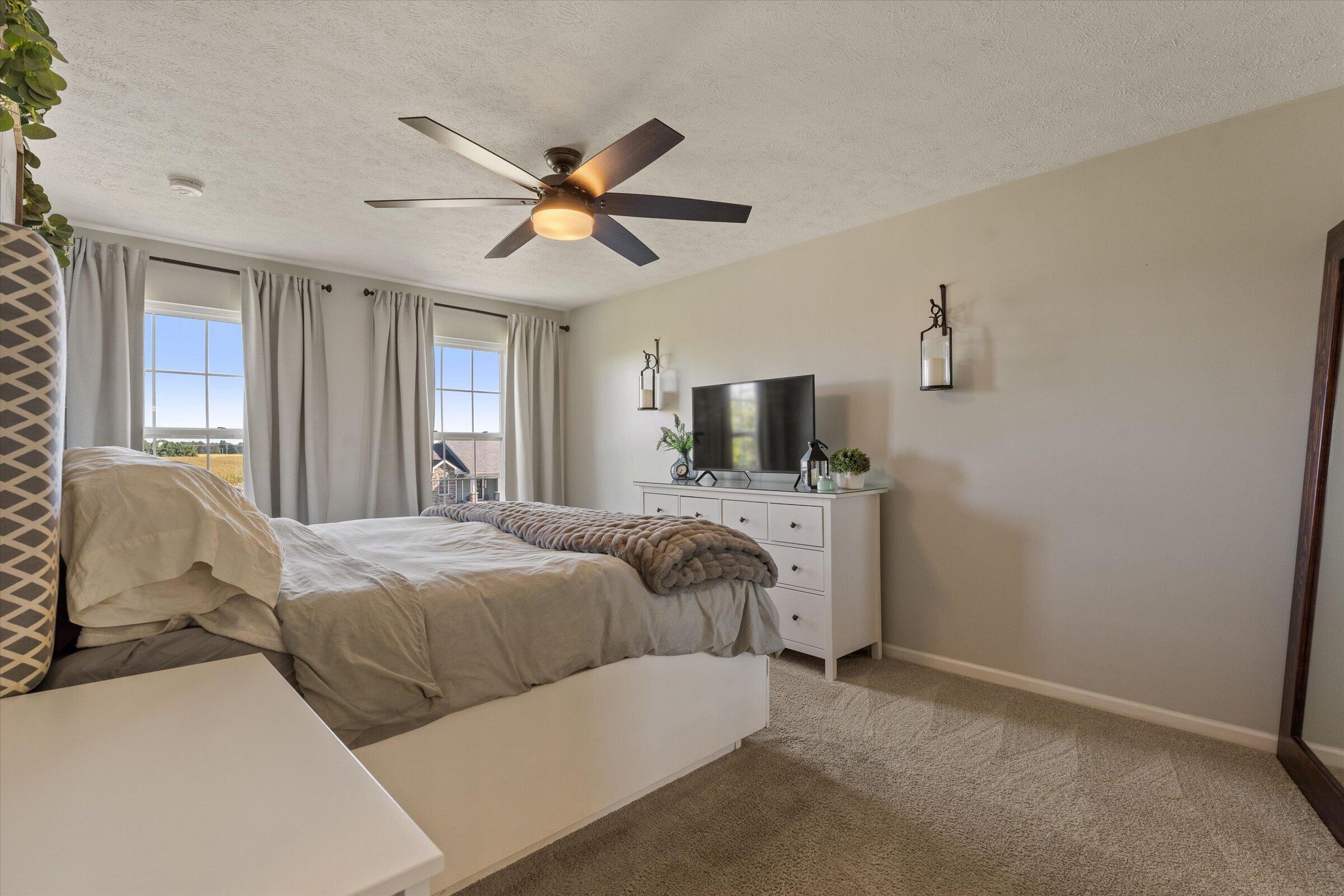 69428 Sundance Drive Edwardsburg MI 49112