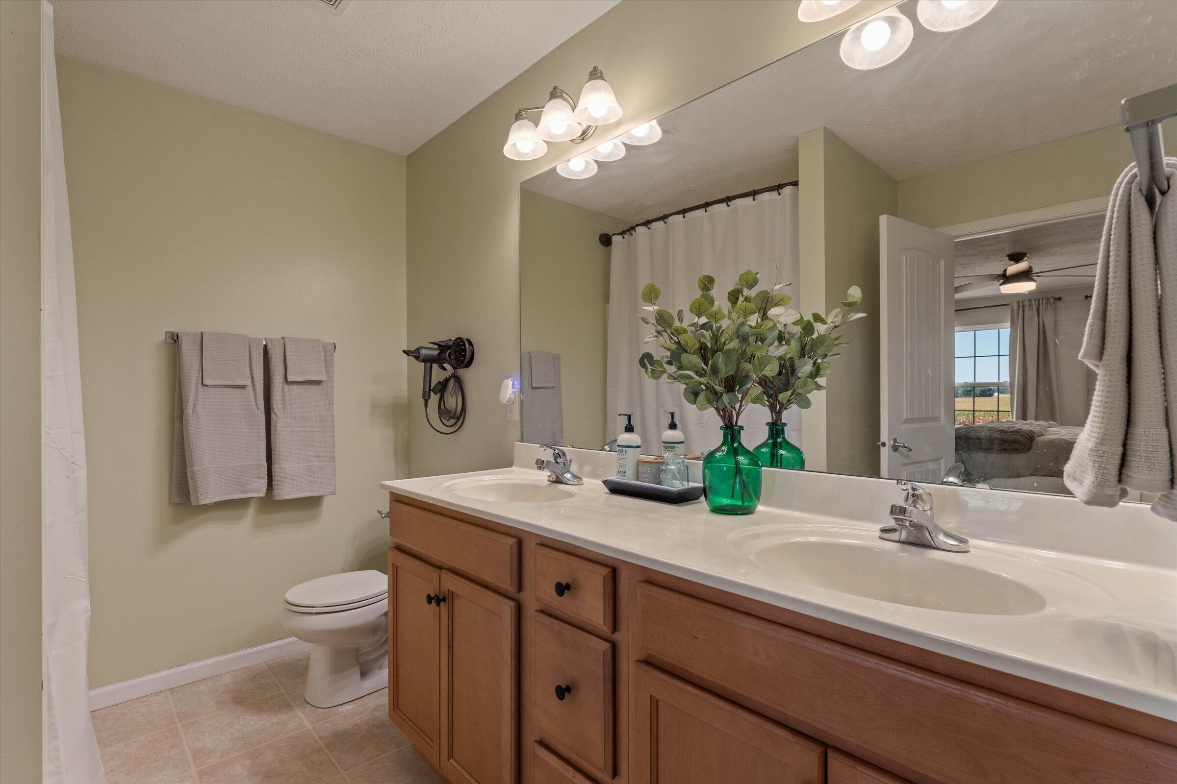 69428 Sundance Drive Edwardsburg MI 49112