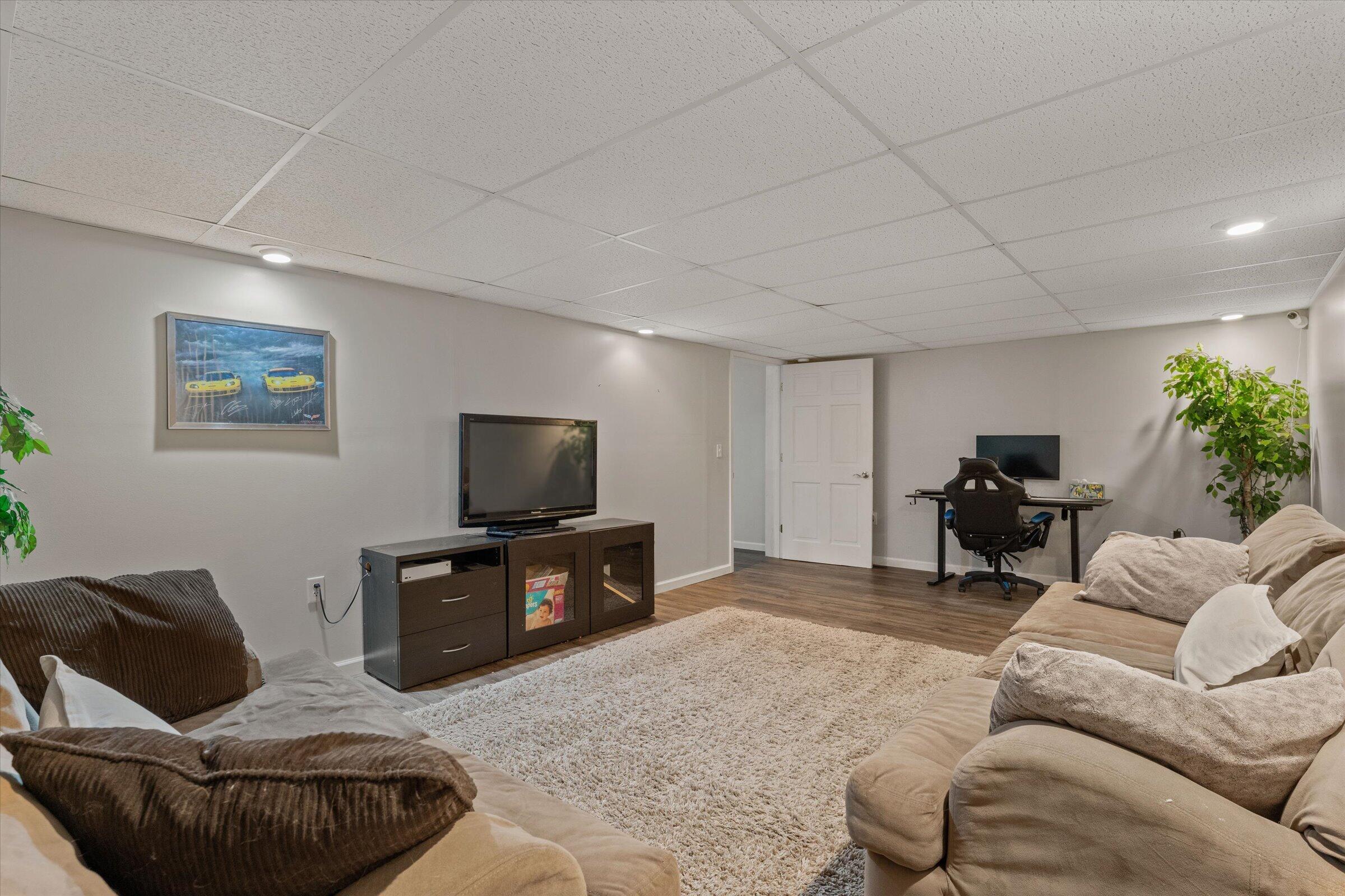 69428 Sundance Drive Edwardsburg MI 49112