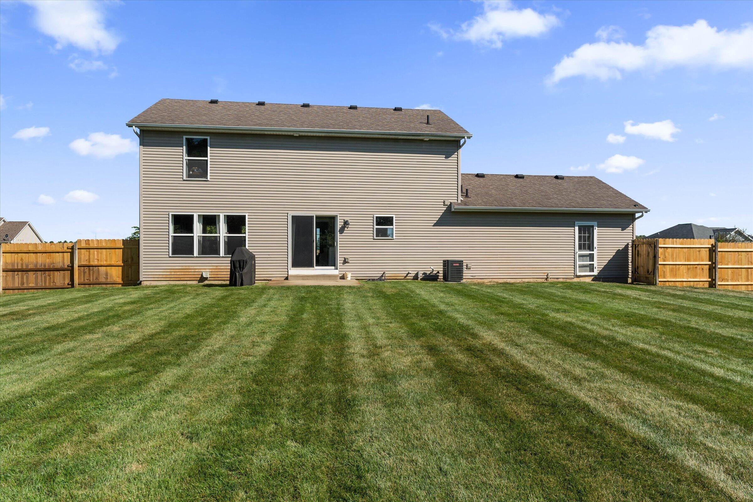 69428 Sundance Drive Edwardsburg MI 49112