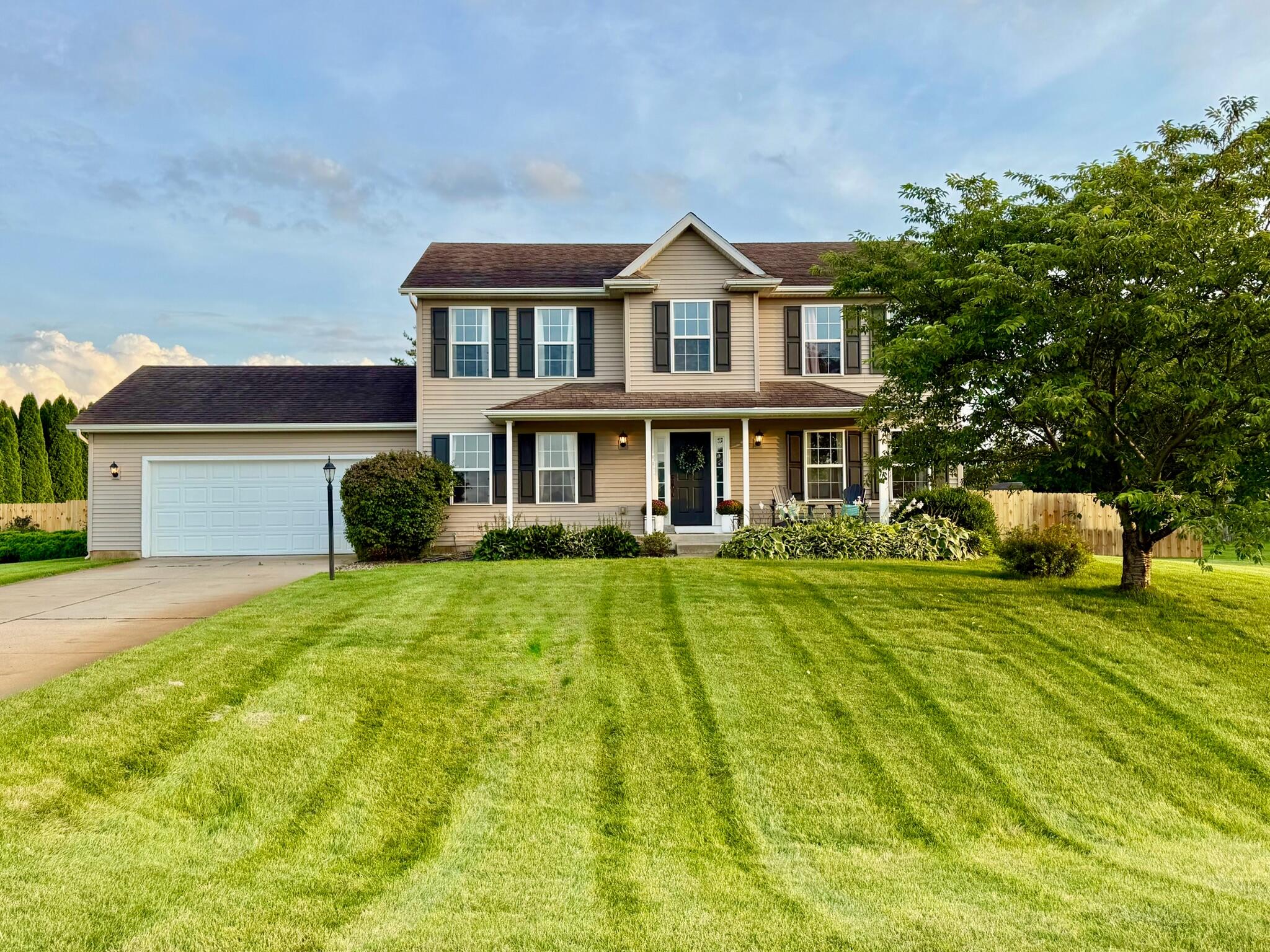 69428 Sundance Drive Edwardsburg MI 49112