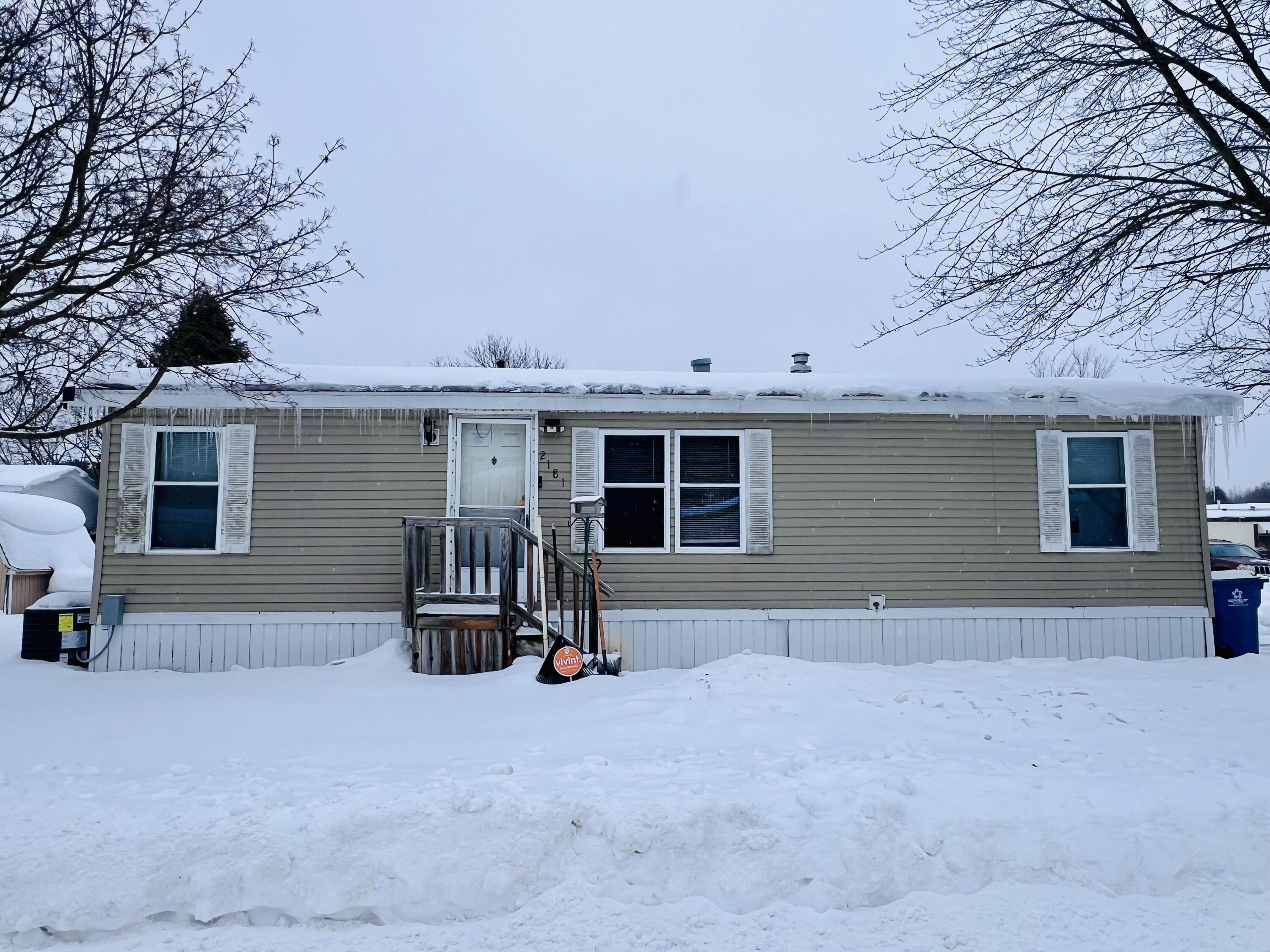 2181 Candlestone West Court Muskegon MI 49442