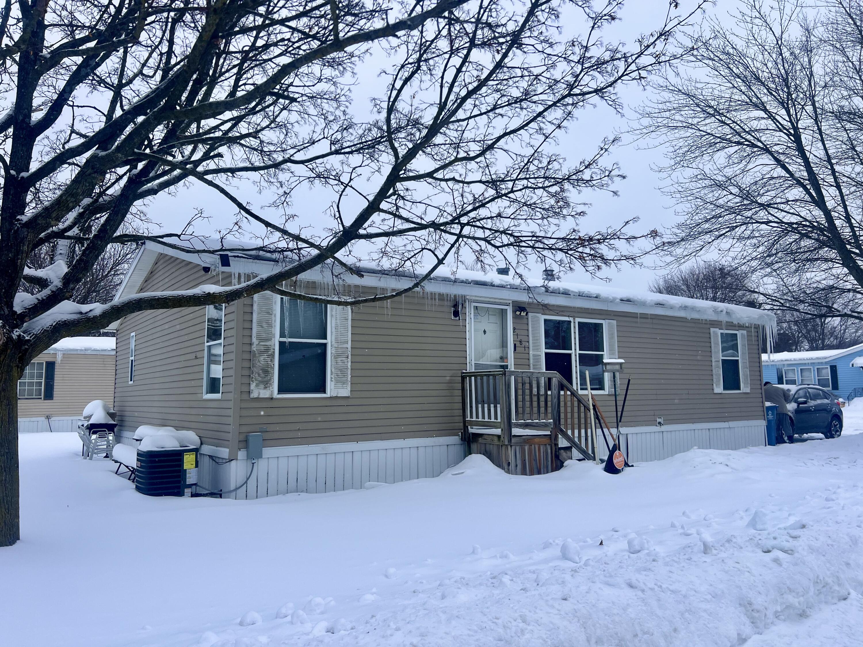 2181 Candlestone West Court Muskegon MI 49442