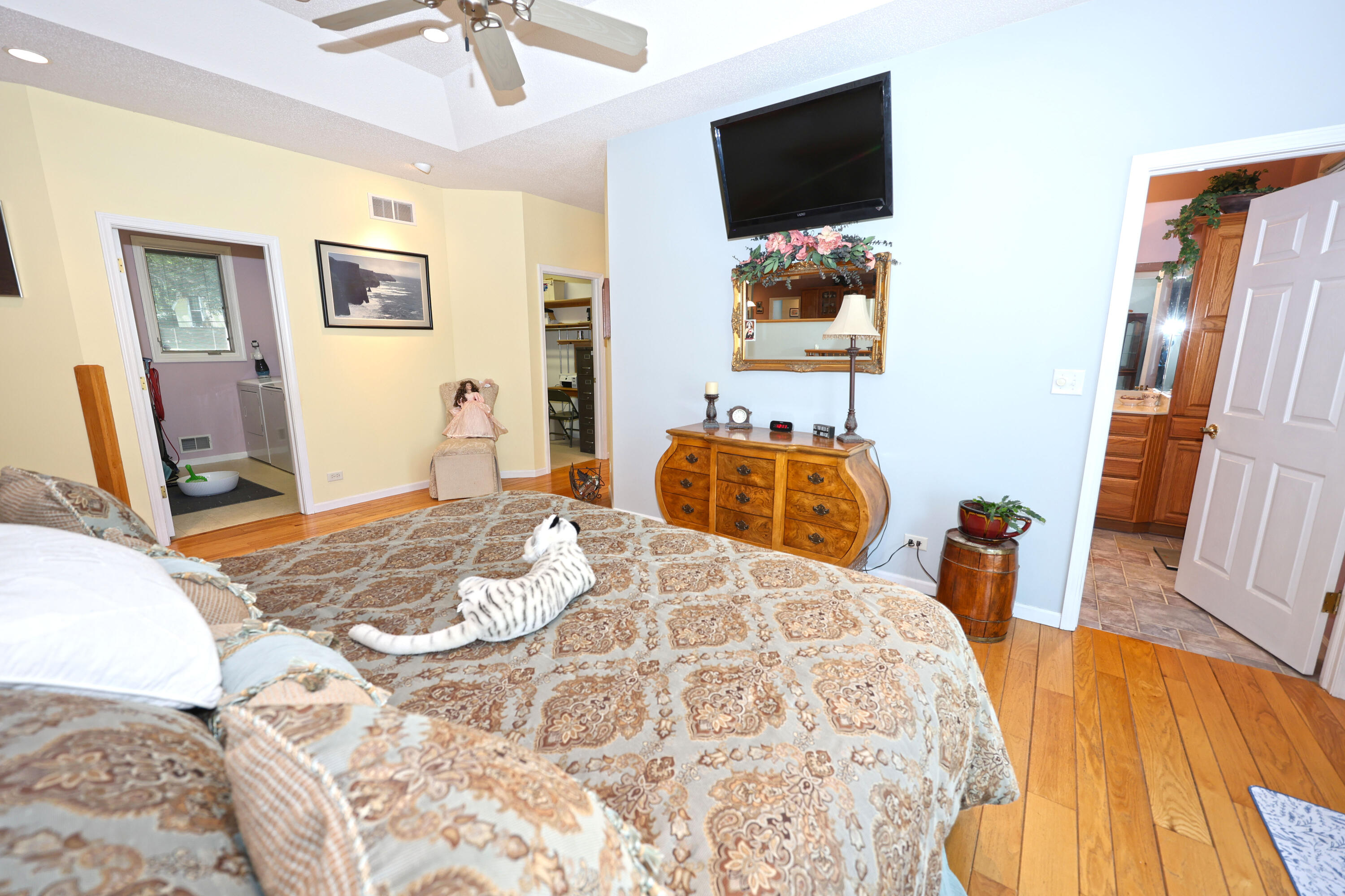 31886 W Lakeshore Drive Dowagiac MI 49047