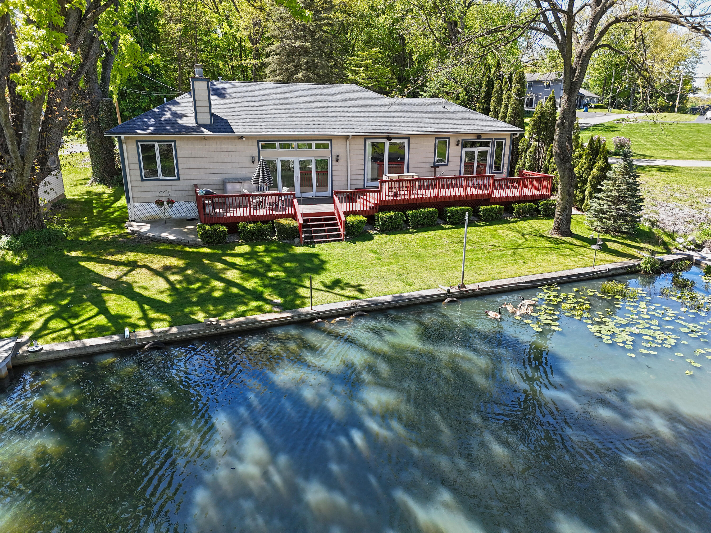 31886 W Lakeshore Drive Dowagiac MI 49047