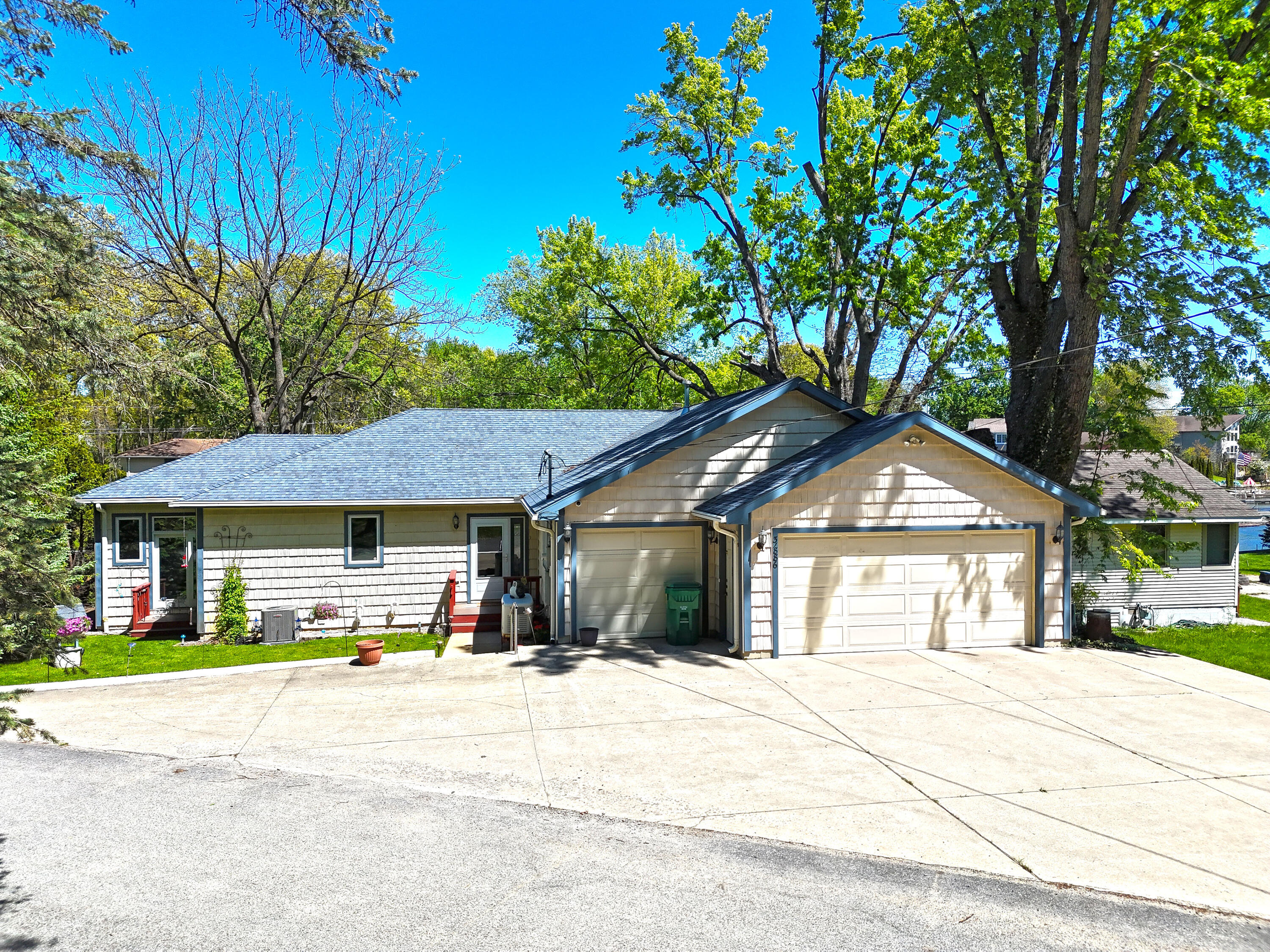 31886 W Lakeshore Drive Dowagiac MI 49047