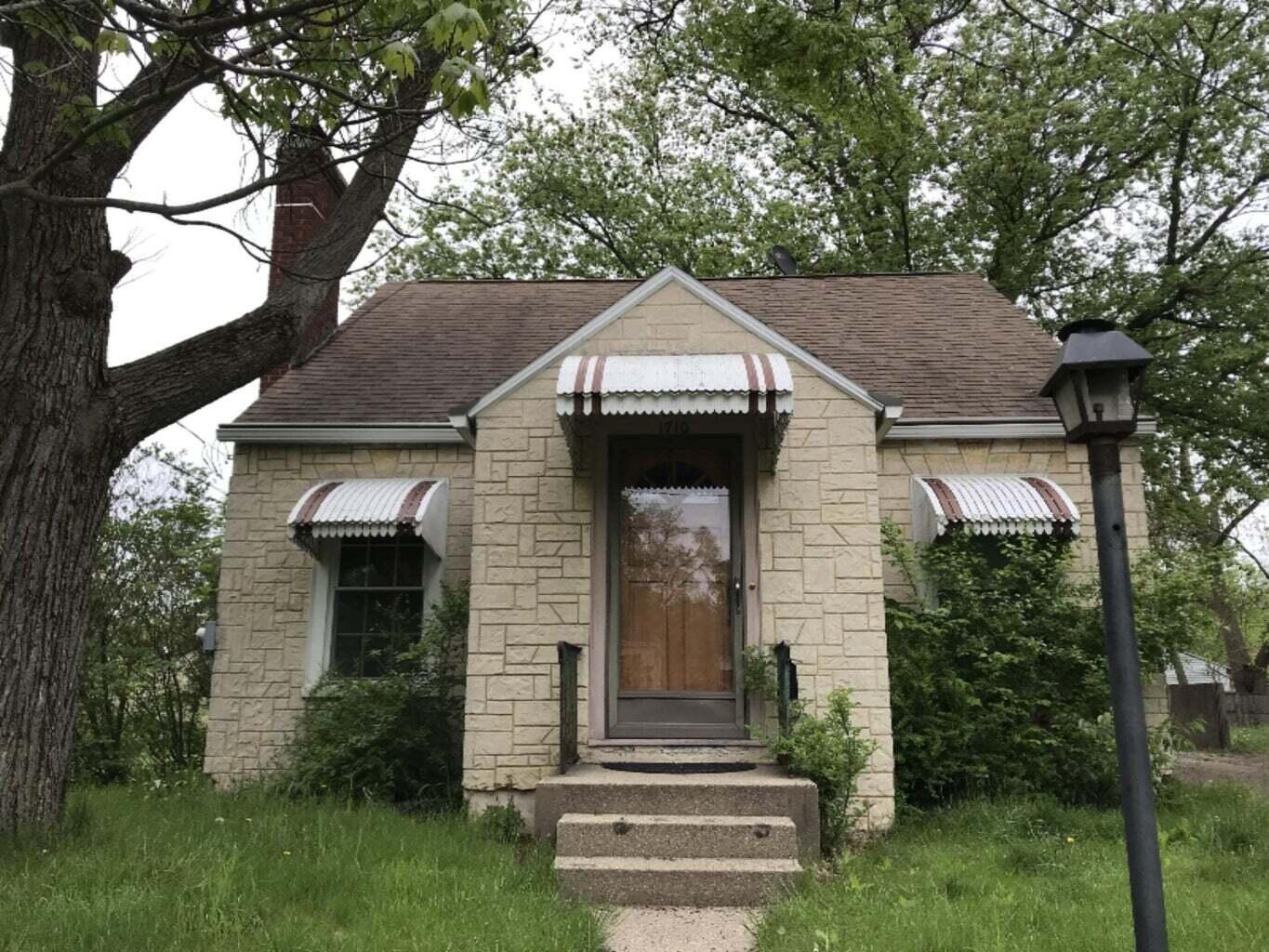 1710 Linden Avenue SE Grand Rapids MI 49507