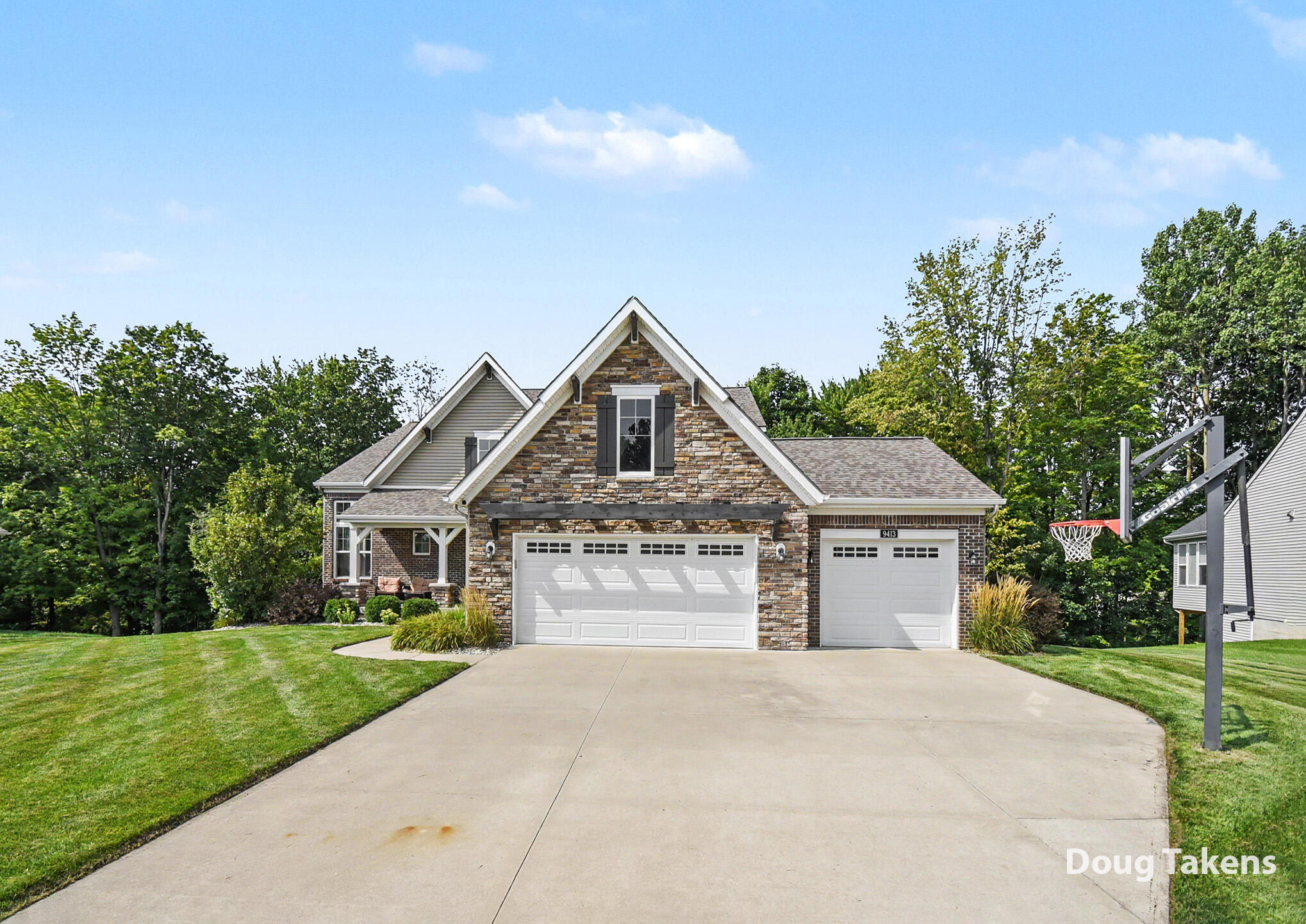 9413 Sunset Ridge Drive NE Rockford MI 49341