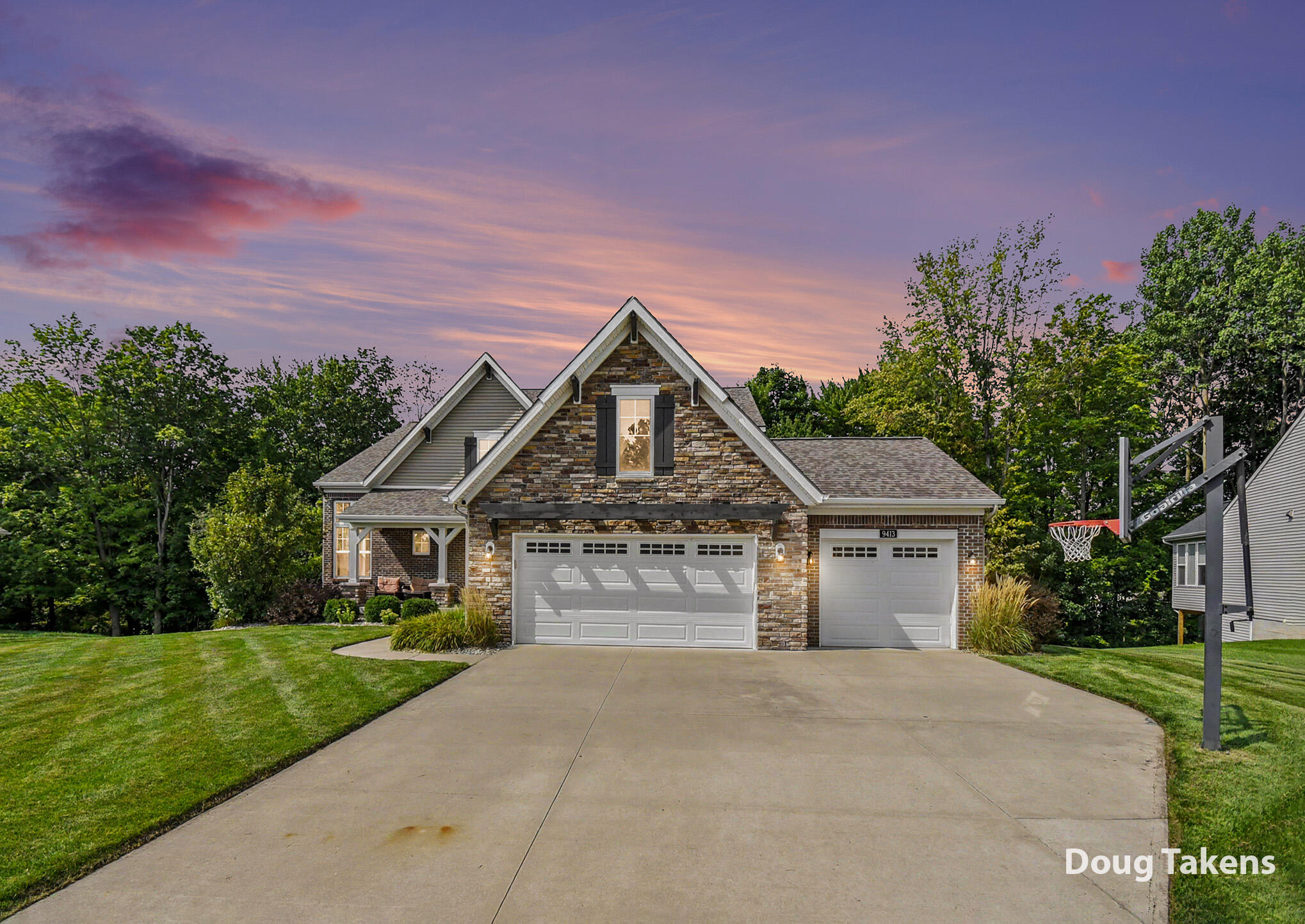 9413 Sunset Ridge Drive NE Rockford MI 49341