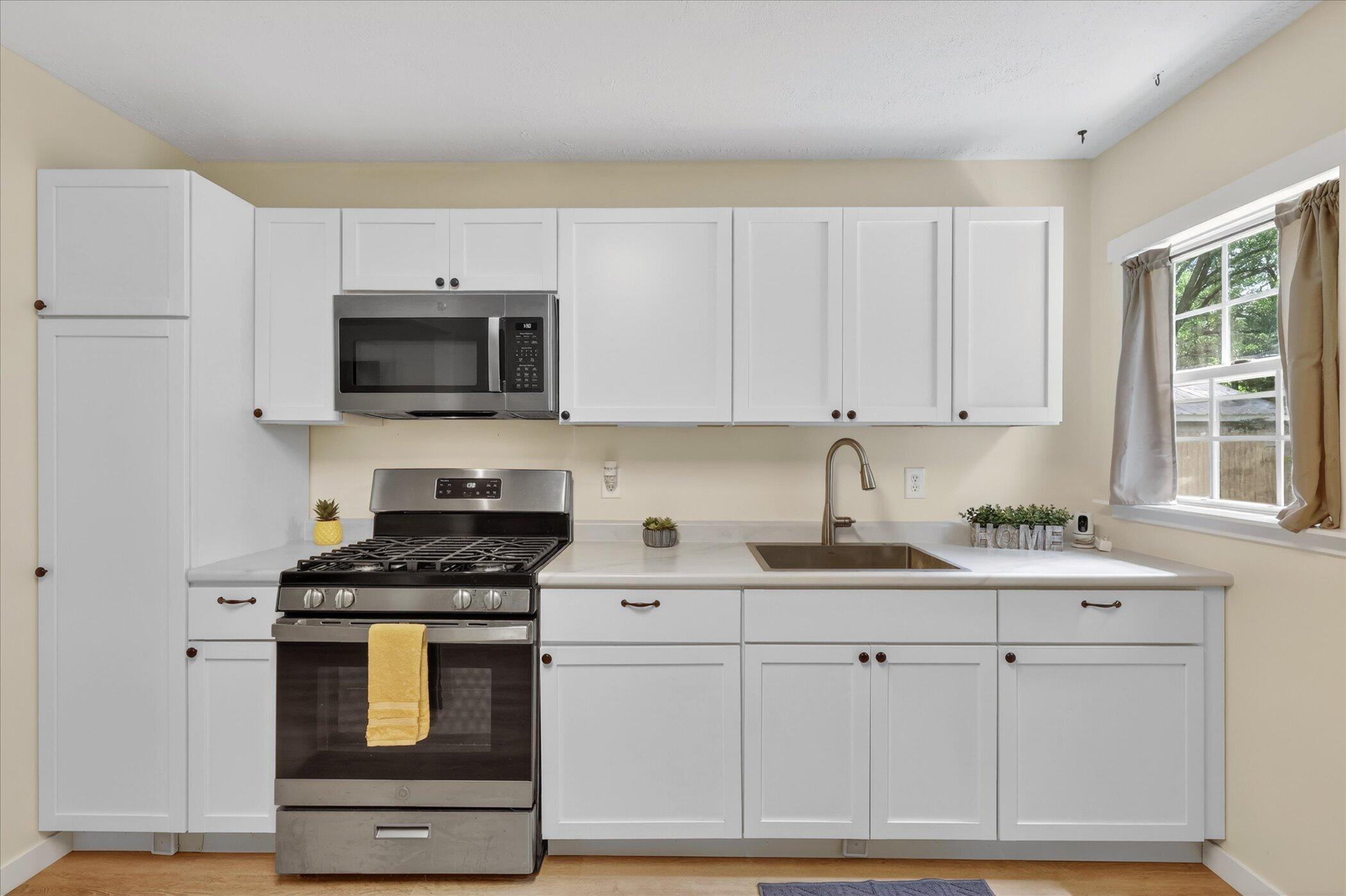 749 Denway Drive Kalamazoo MI 49008