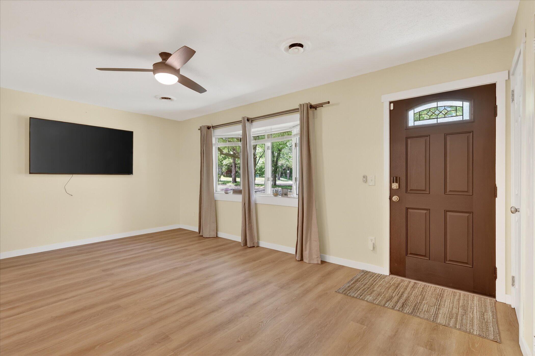 749 Denway Drive Kalamazoo MI 49008
