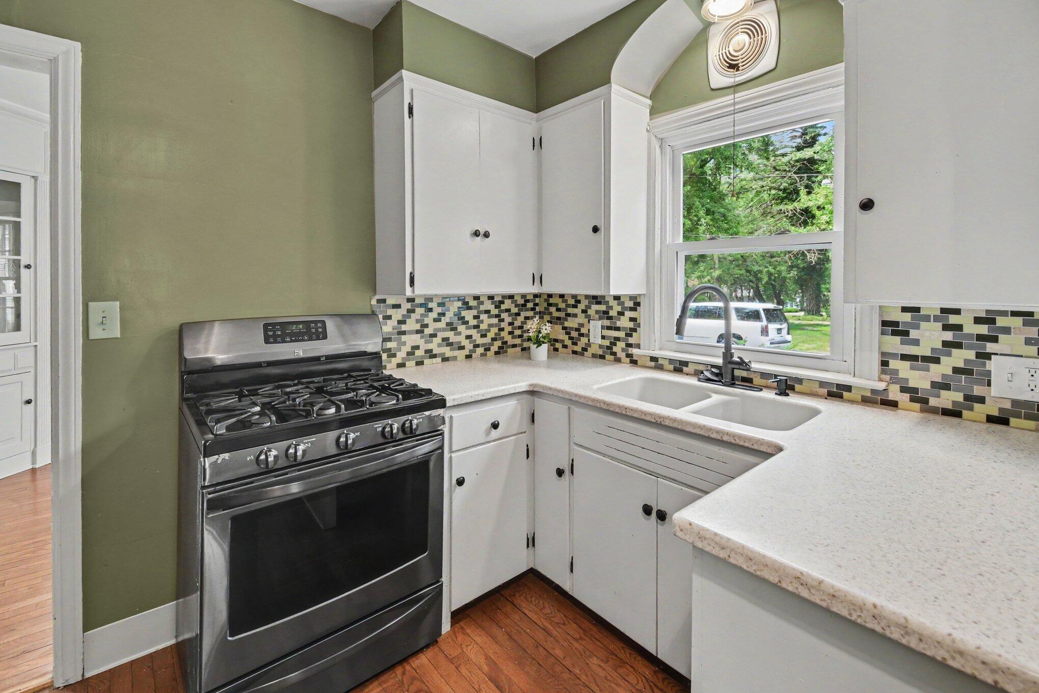 1422 Derby Drive NW Grand Rapids MI 49504