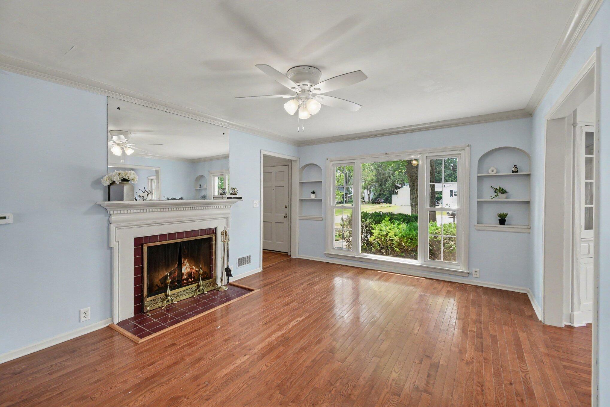 1422 Derby Drive NW Grand Rapids MI 49504