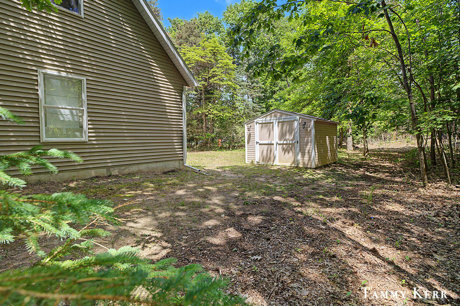 2339 Forest Trail Circle Fennville MI 49408