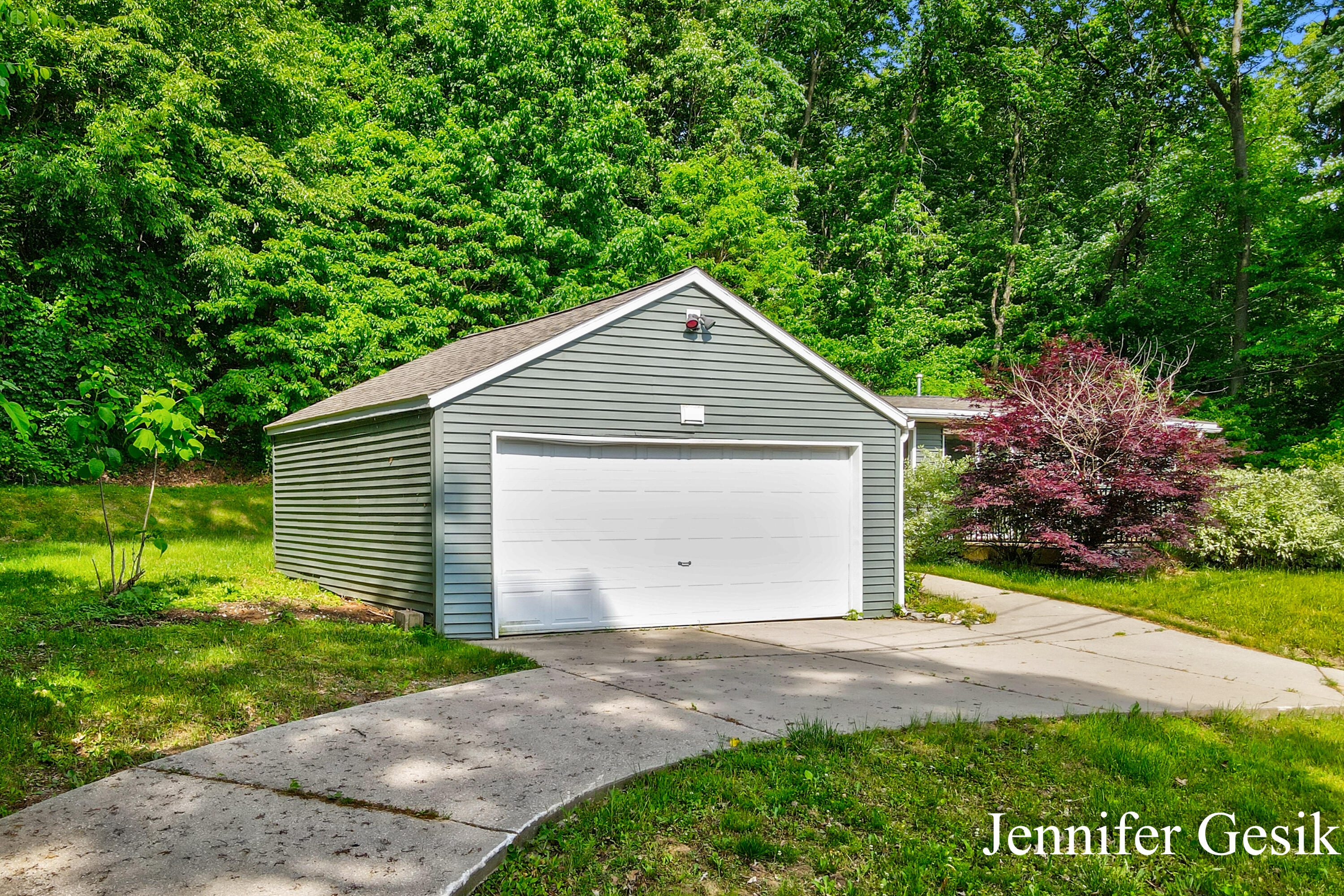 8735 Brower Lake Drive NE Rockford MI 49341
