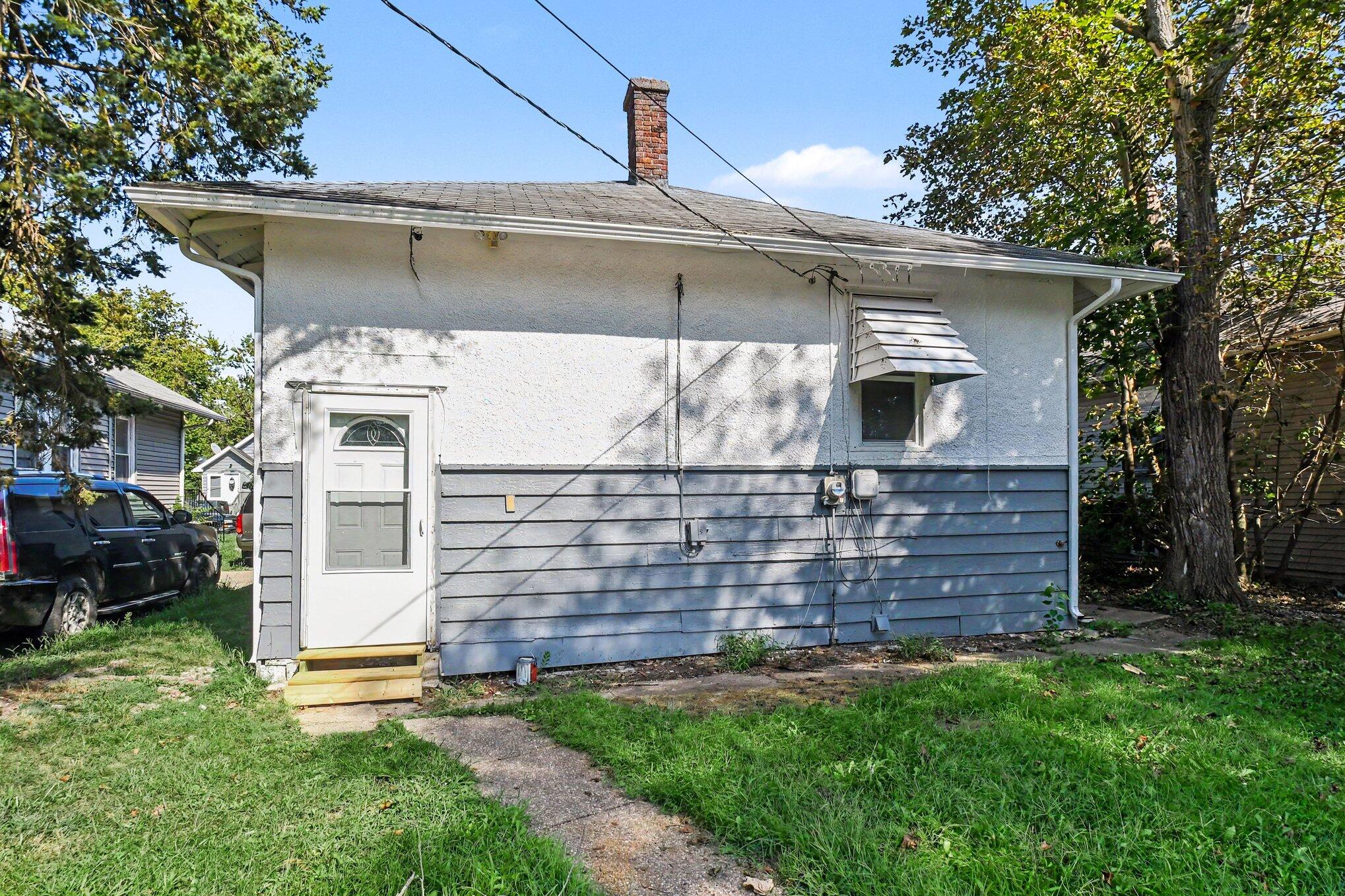 1088 Ogden Avenue Benton Harbor MI 49022