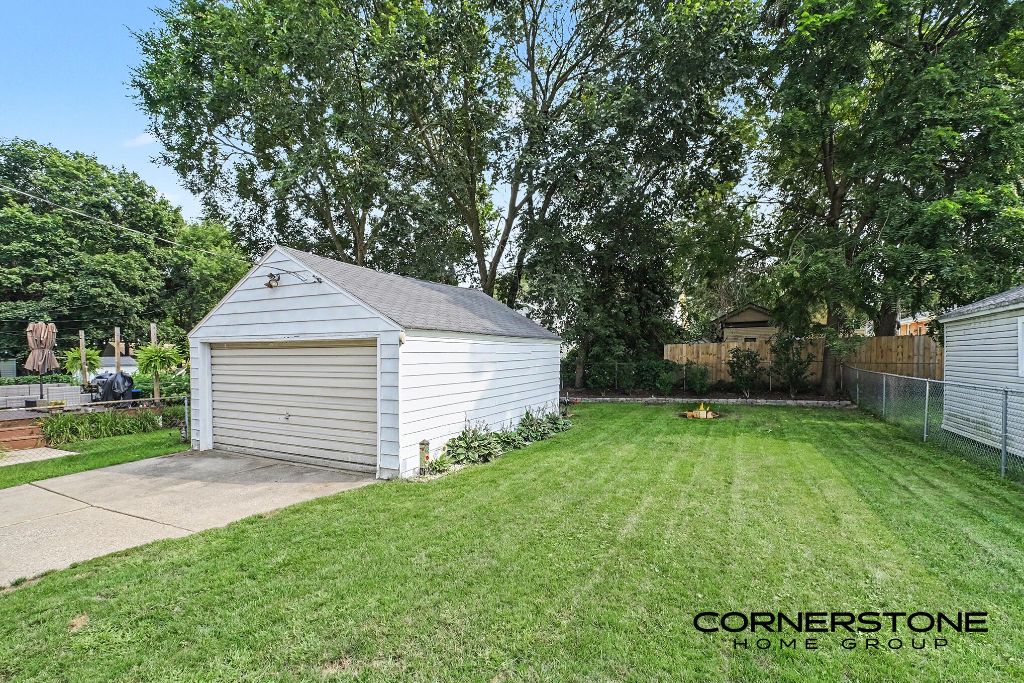 926 California Street NW Grand Rapids MI 49504