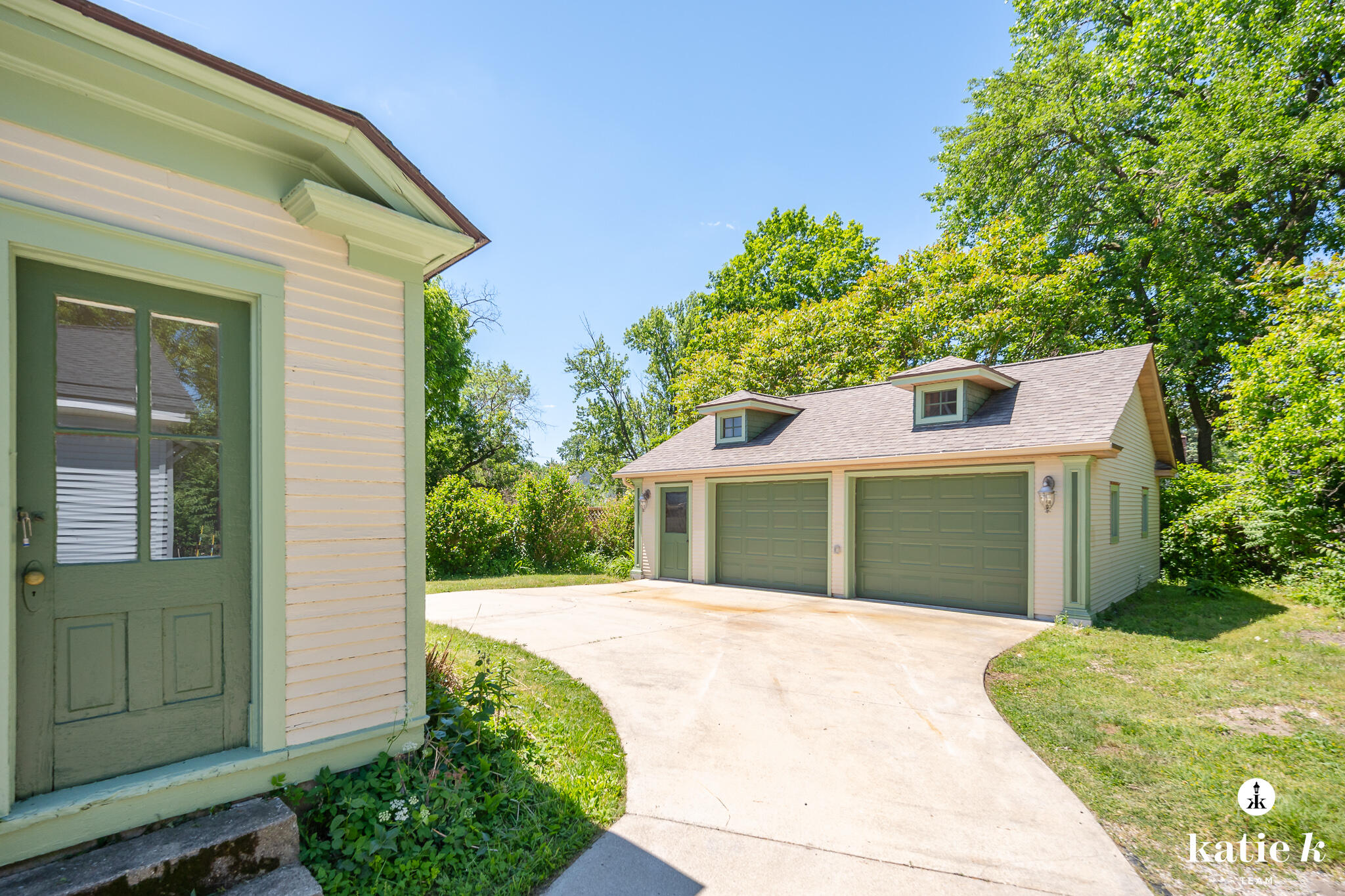 427 James Avenue SE Grand Rapids MI 49503