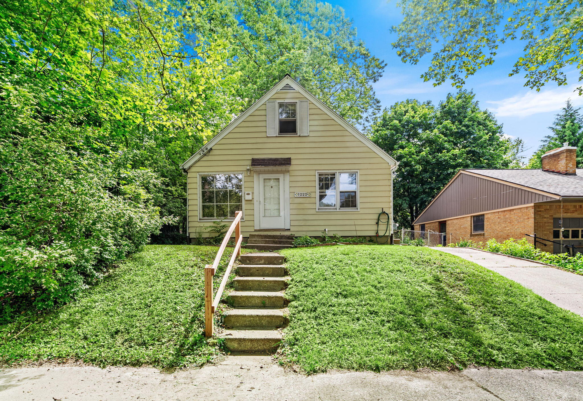 1222 Portland Avenue NE Grand Rapids MI 49505