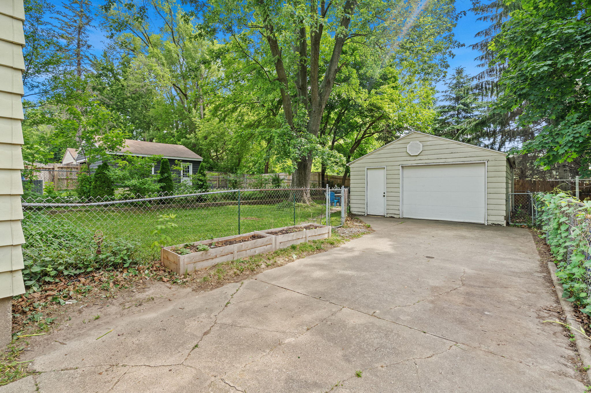1222 Portland Avenue NE Grand Rapids MI 49505