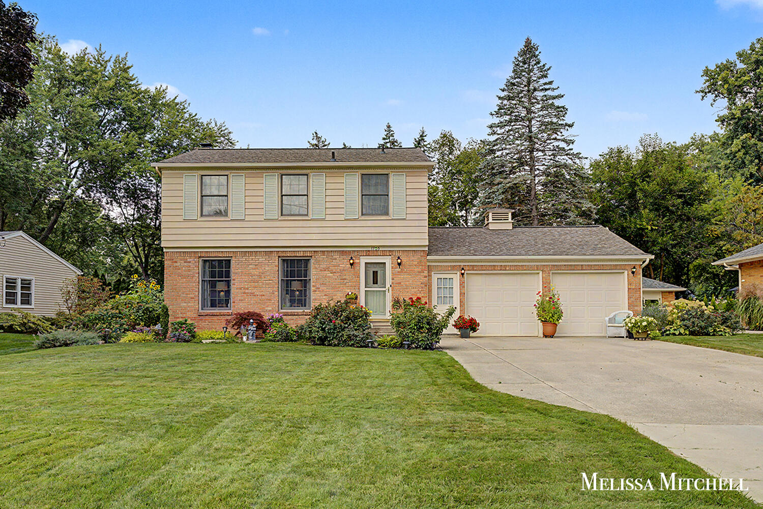 1705 Ridgewood Avenue SE Grand Rapids MI 49506
