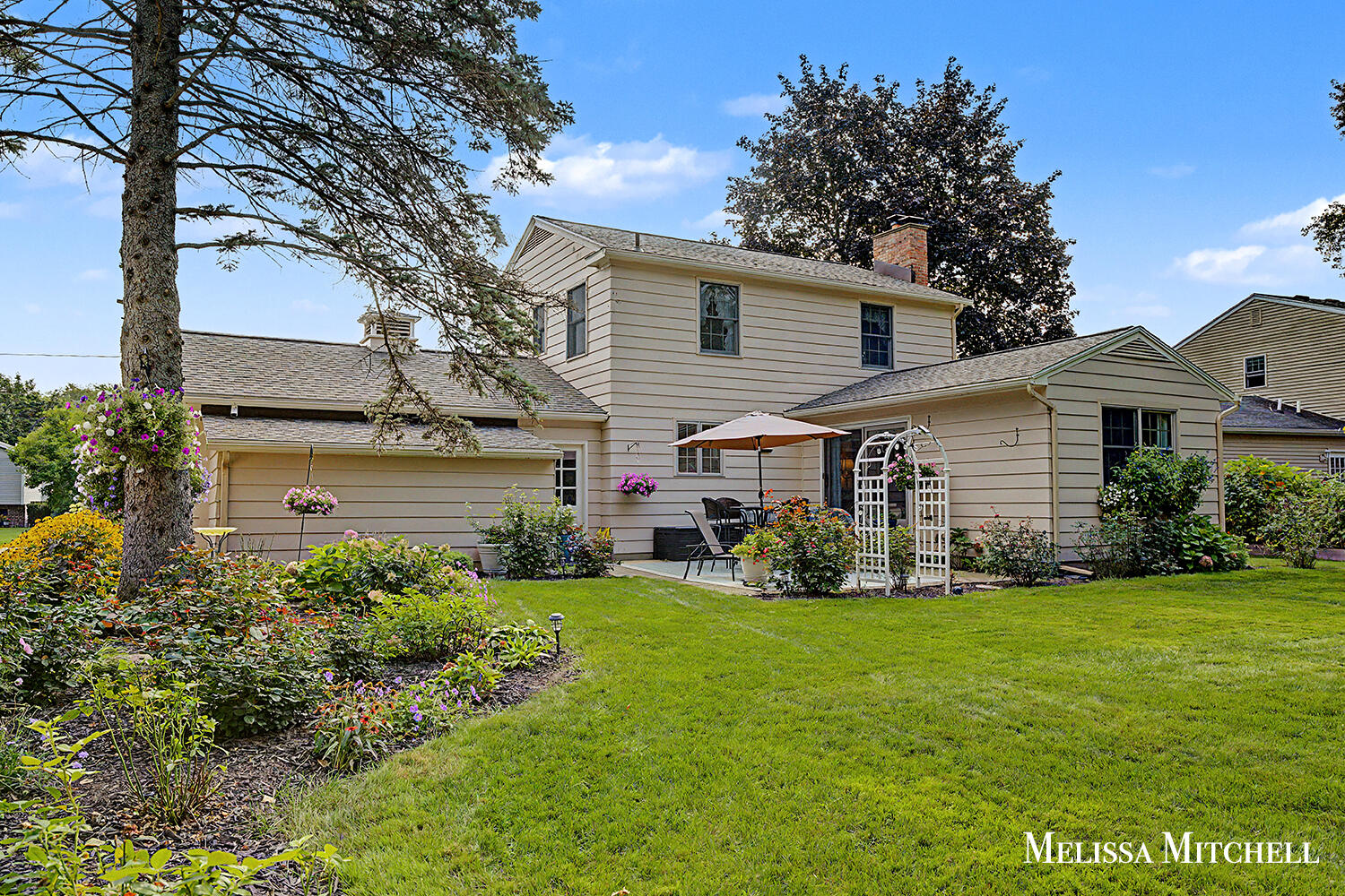 1705 Ridgewood Avenue SE Grand Rapids MI 49506