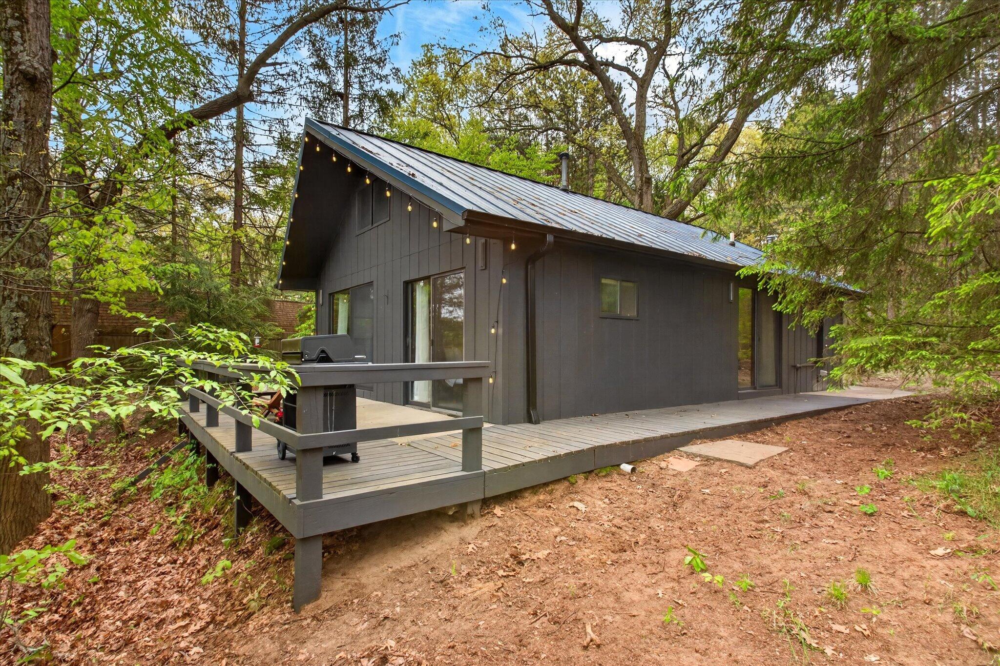 3109 River Bend Trail Fennville MI 49408