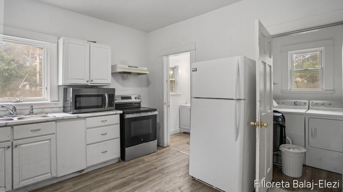 714 Adams Street SE Grand Rapids MI 49507