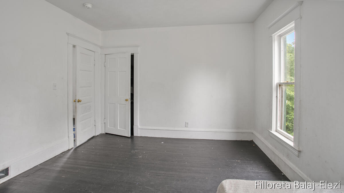 714 Adams Street SE Grand Rapids MI 49507