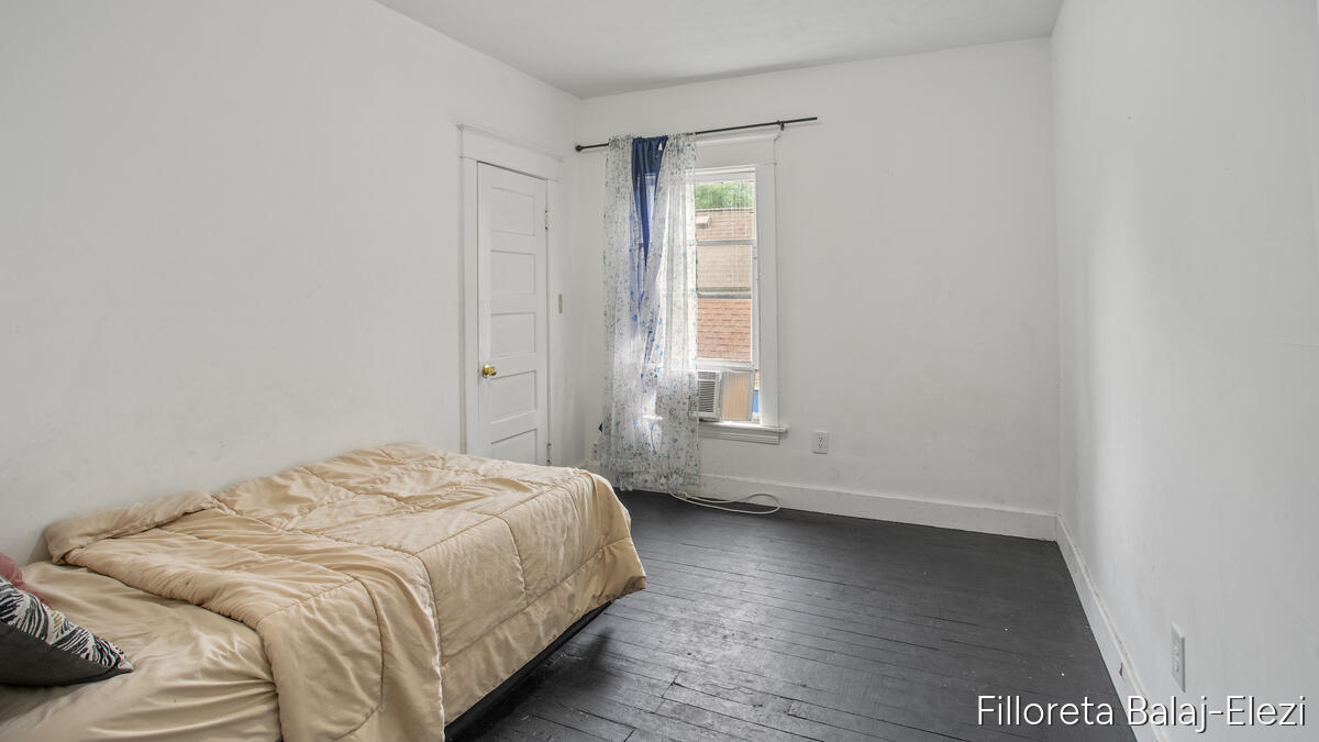 714 Adams Street SE Grand Rapids MI 49507