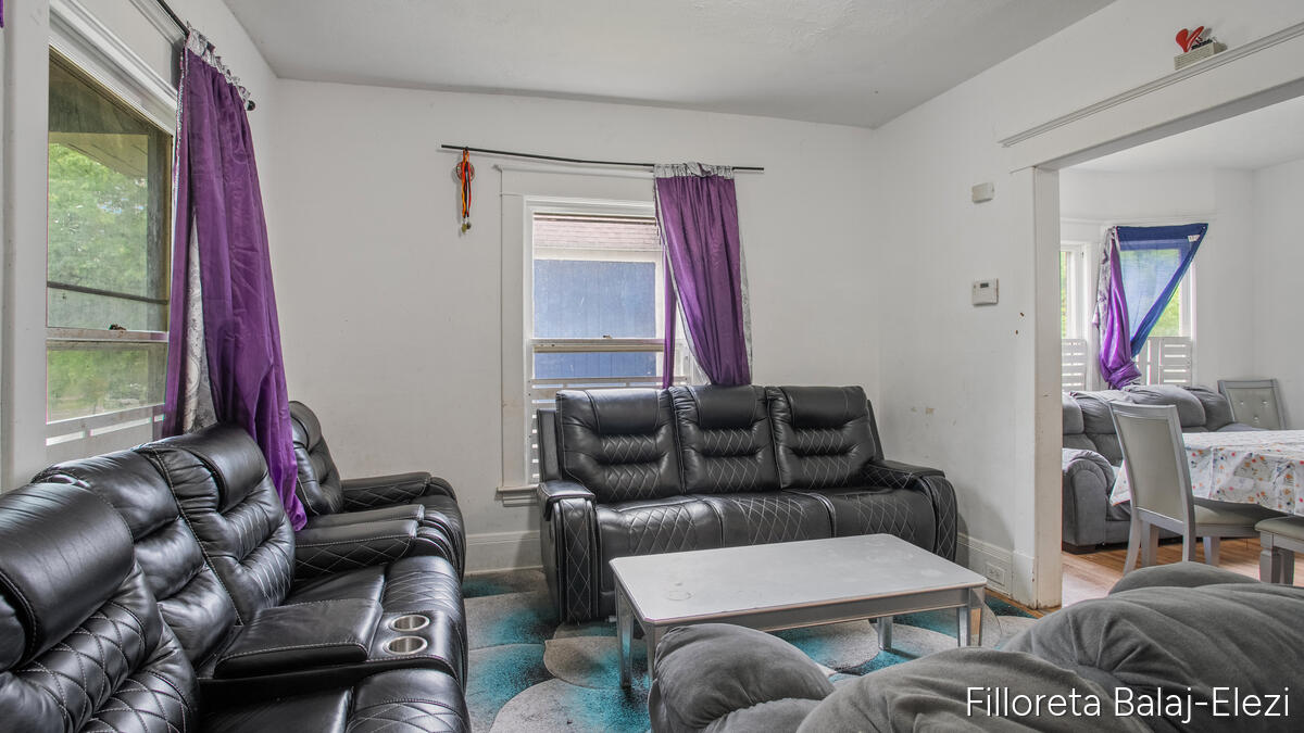 714 Adams Street SE Grand Rapids MI 49507