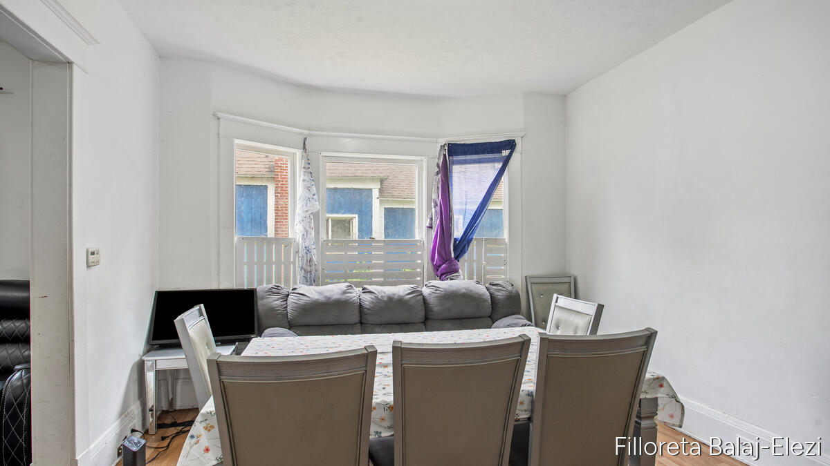 714 Adams Street SE Grand Rapids MI 49507