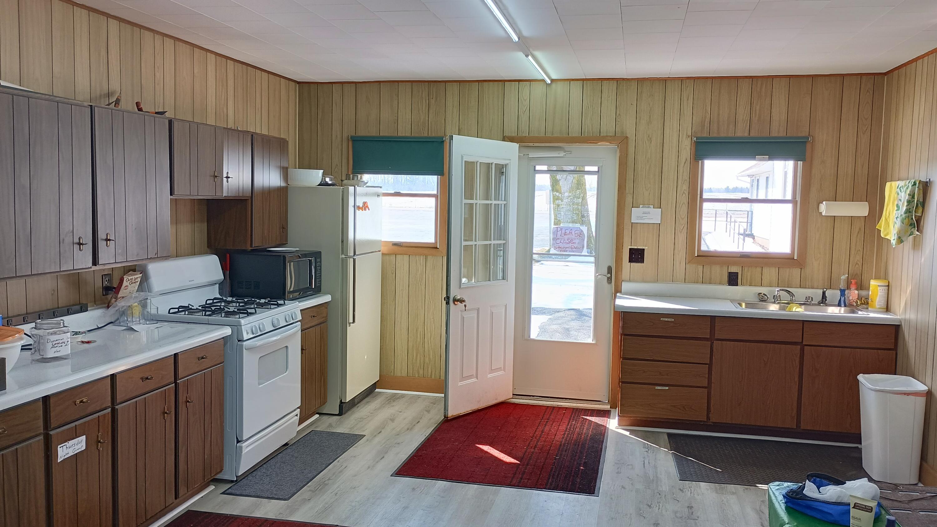 3816 W Fountain Road Ludington MI 49431