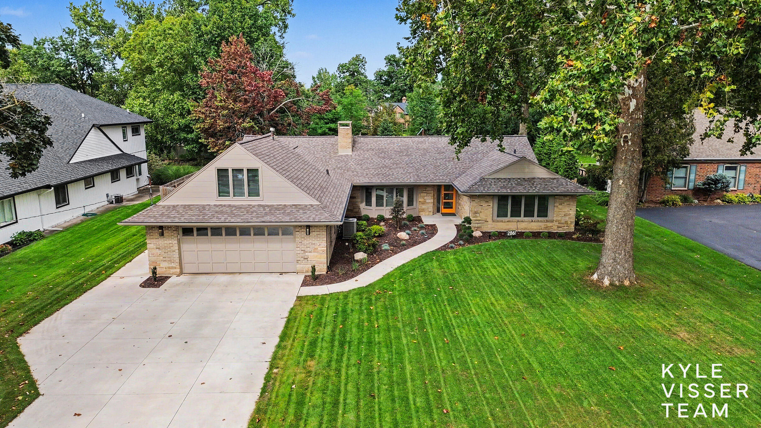 2861 Woodcliff Circle SE East Grand Rapids MI 49506