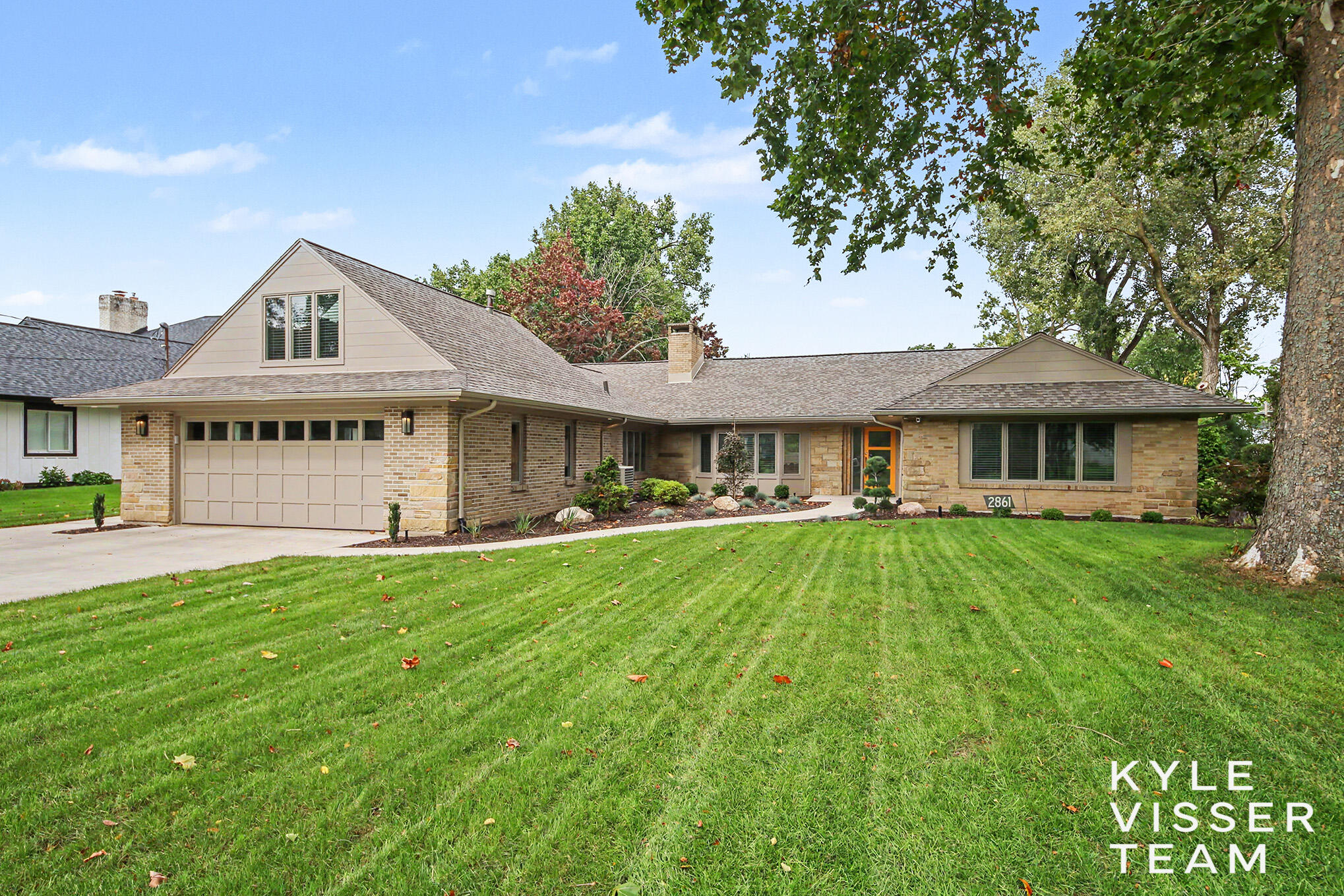 2861 Woodcliff Circle SE East Grand Rapids MI 49506