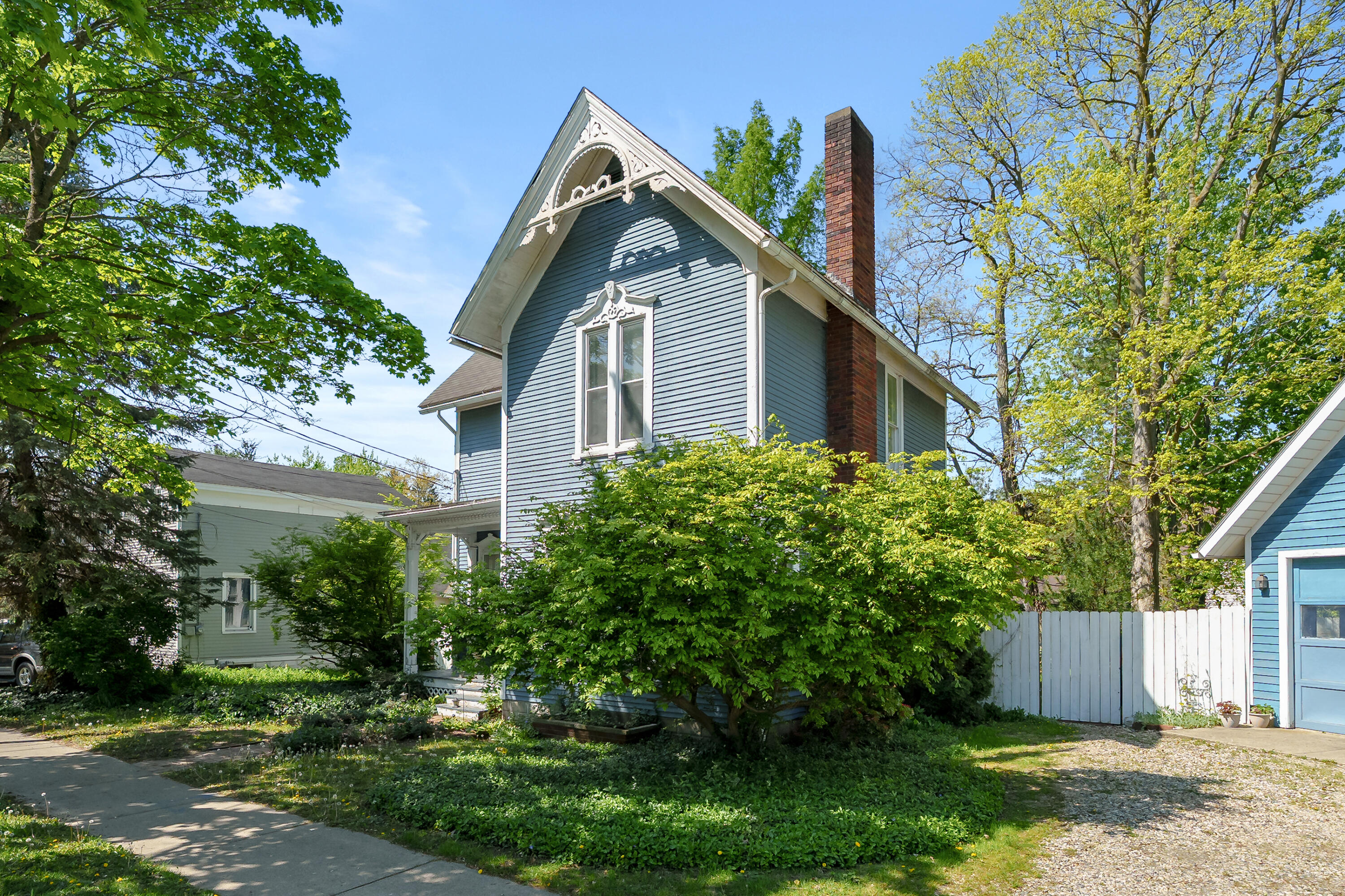 215 N Cedar Street Allegan MI 49010