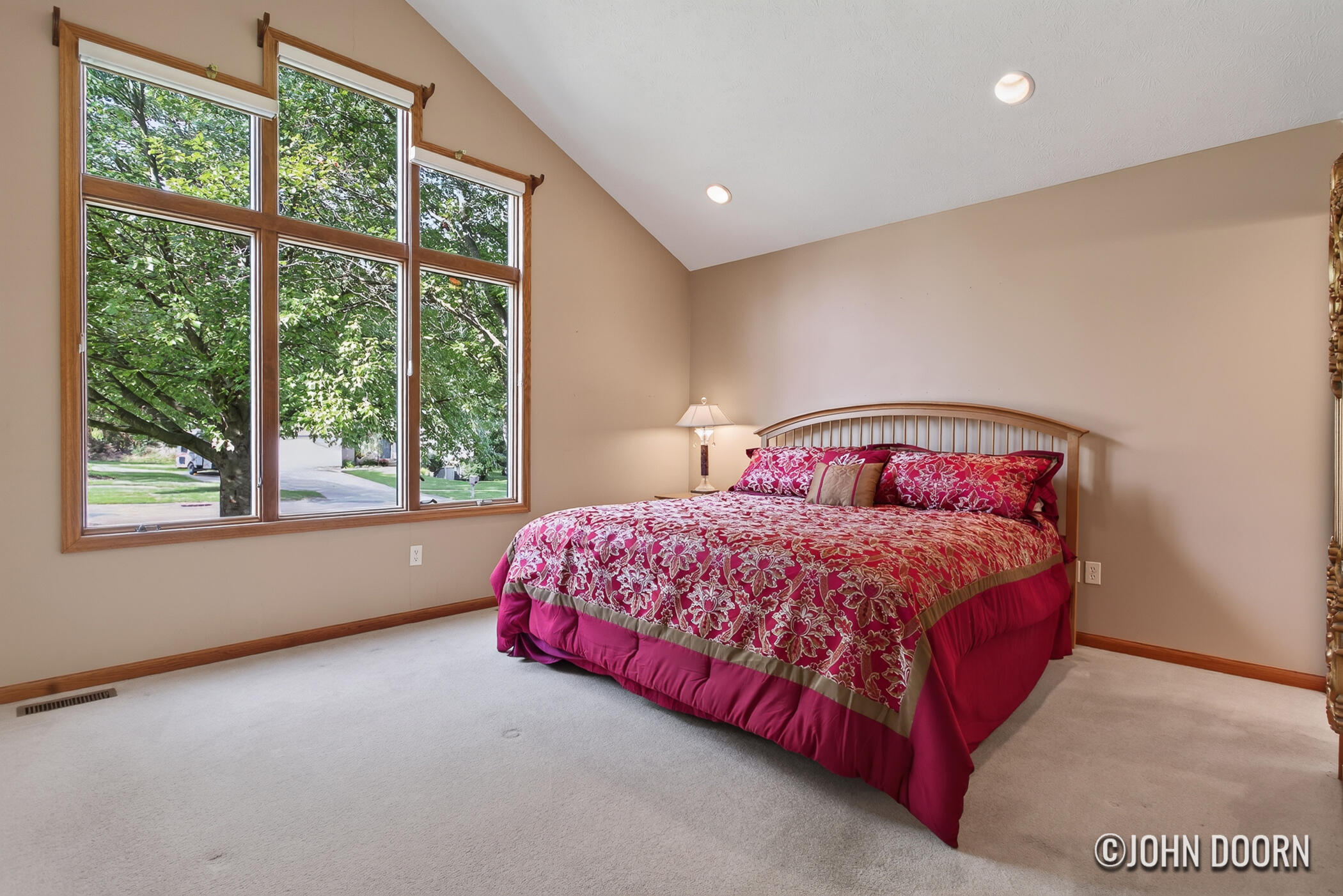 4808 Paramount Drive NE Grand Rapids MI 49525
