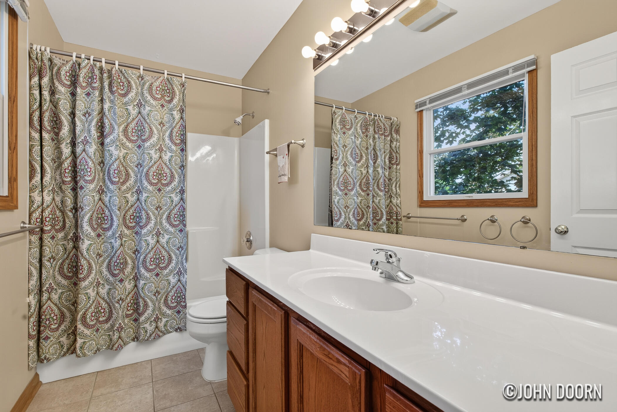 4808 Paramount Drive NE Grand Rapids MI 49525