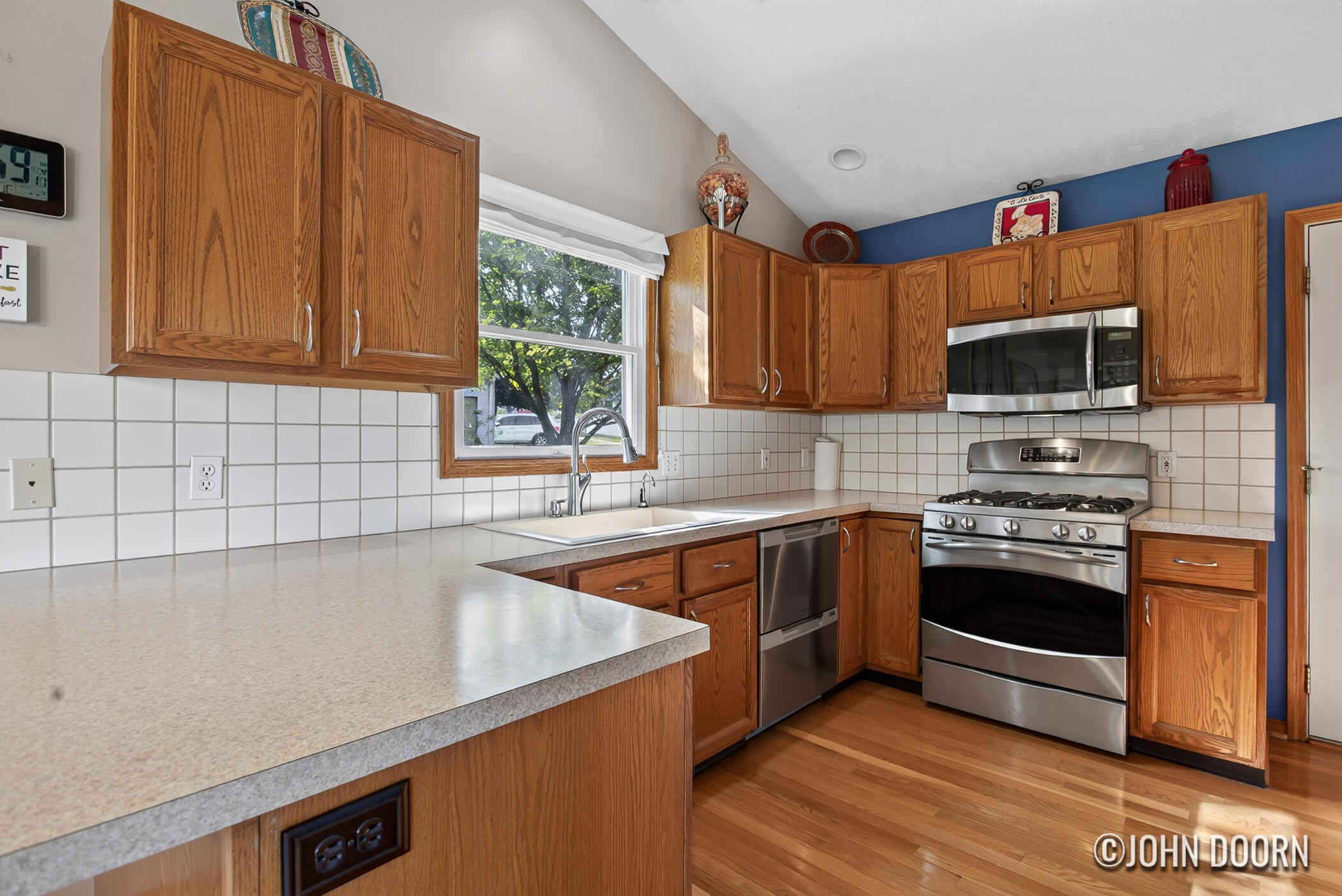 4808 Paramount Drive NE Grand Rapids MI 49525