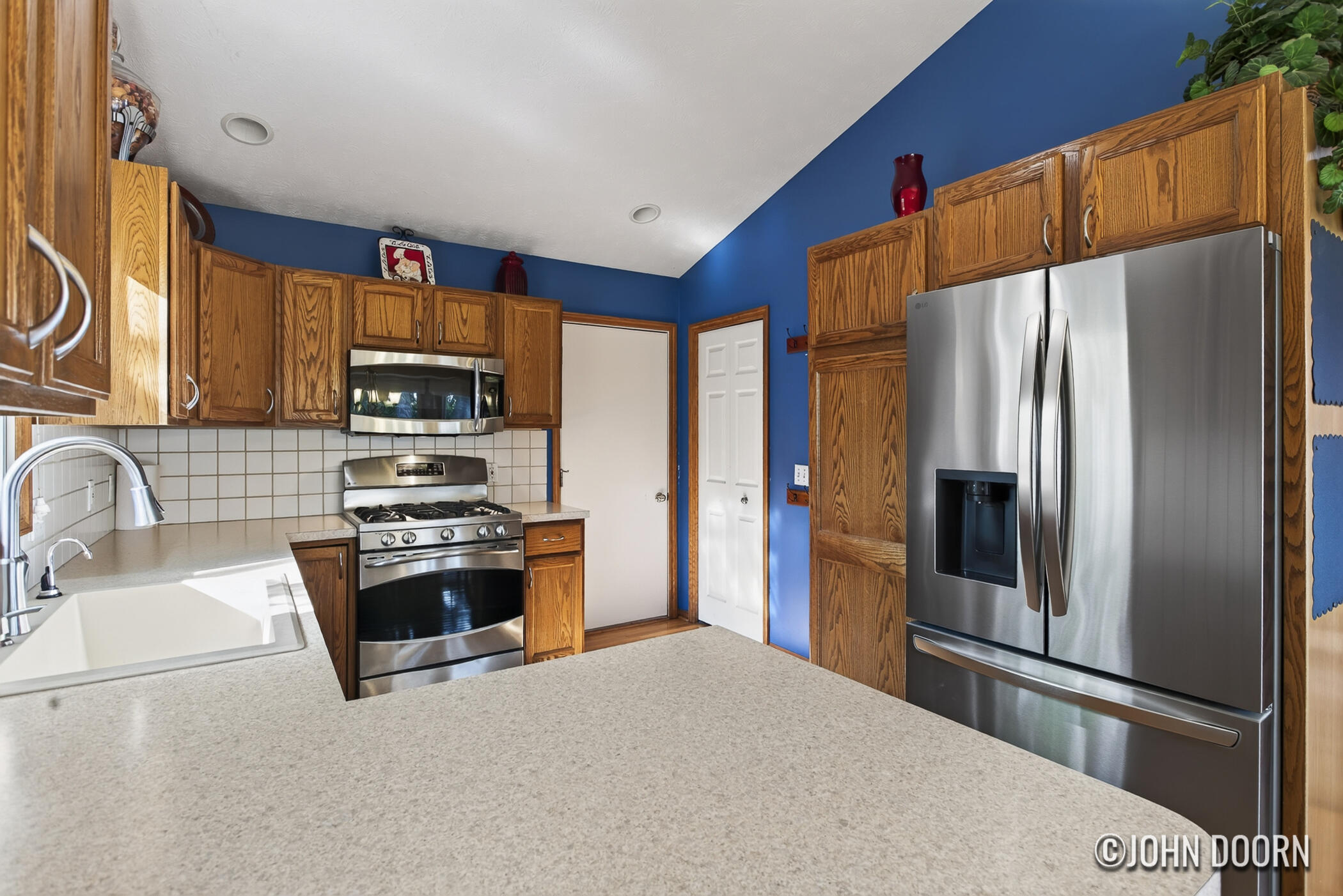 4808 Paramount Drive NE Grand Rapids MI 49525
