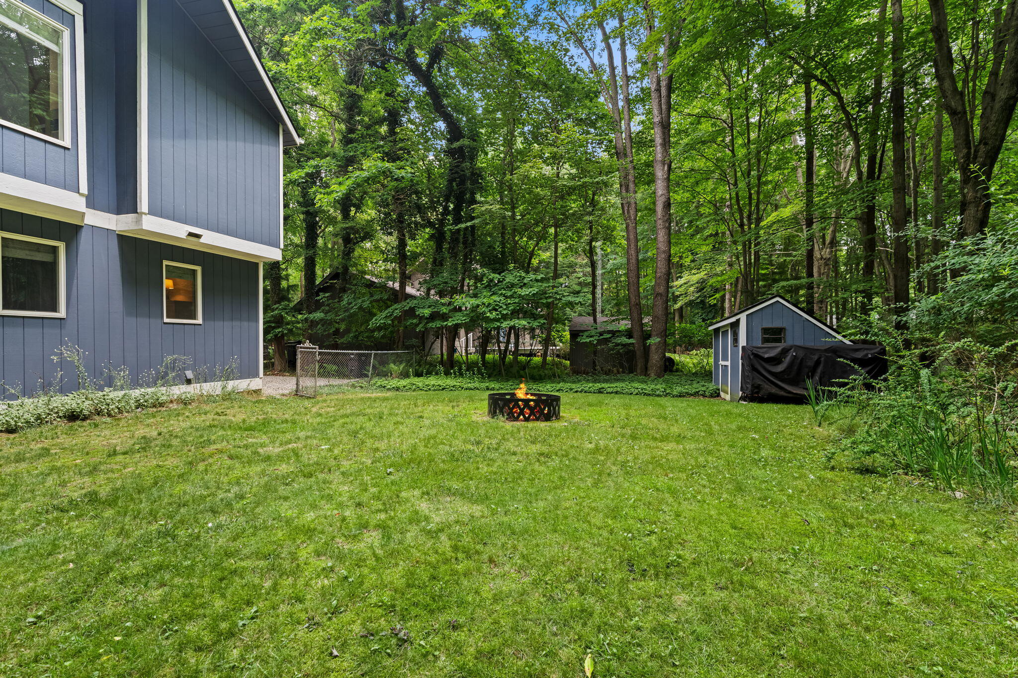 7126 Ridgeway Street Fennville MI 49408